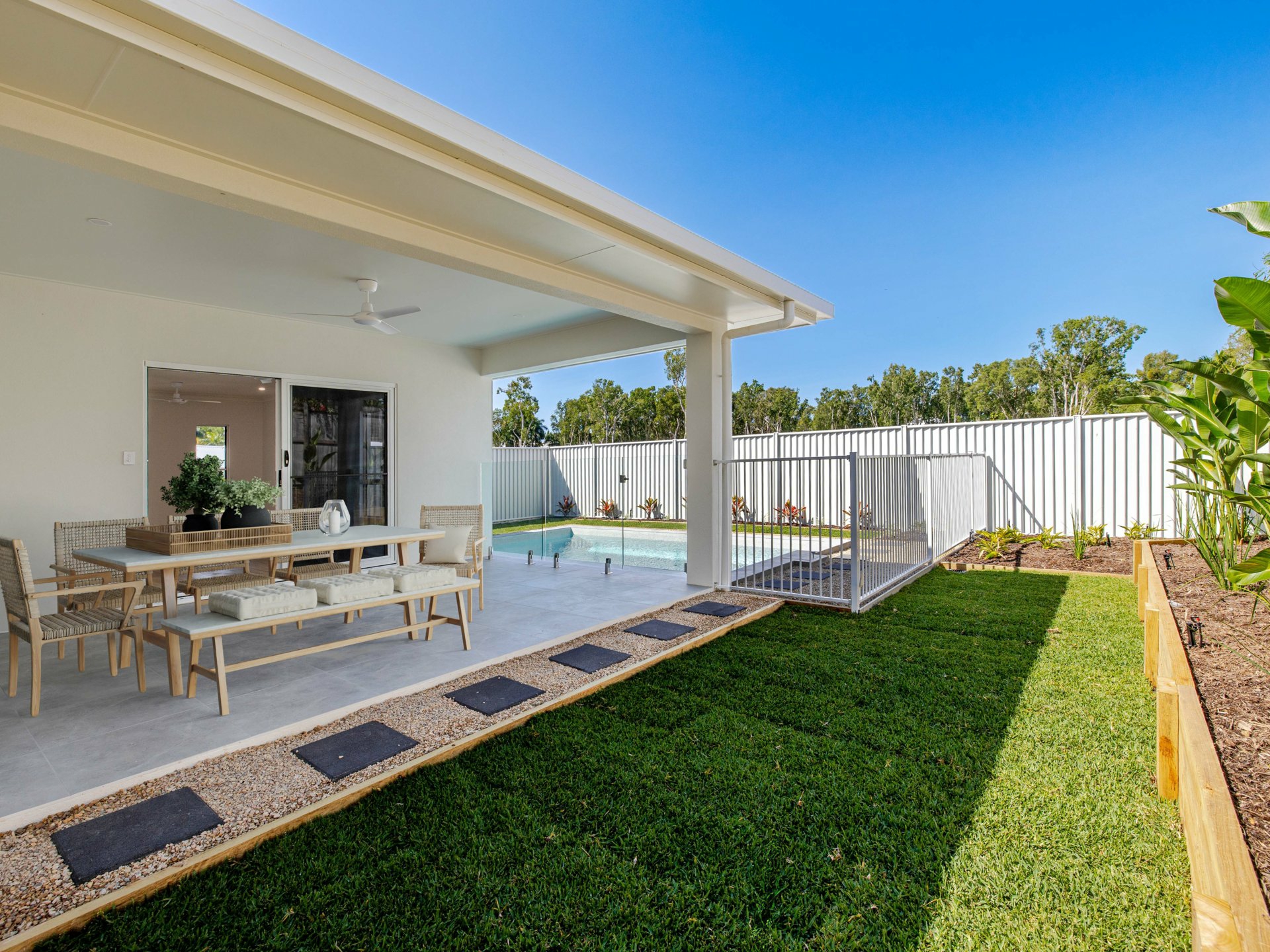18 Camelia Court — photo 2 of 19