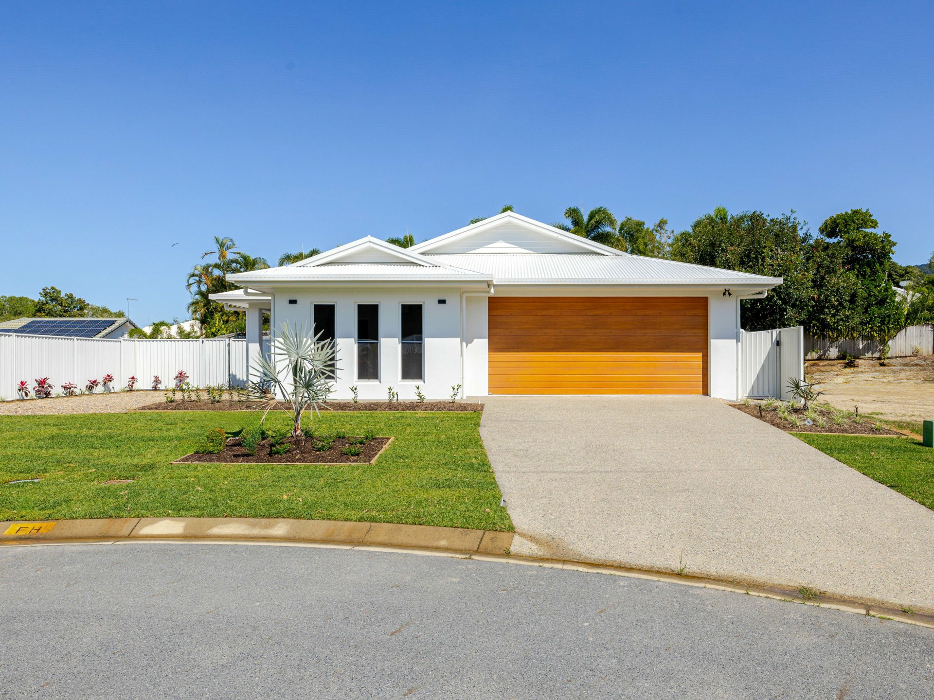 18 Camelia Court — photo 4 of 19