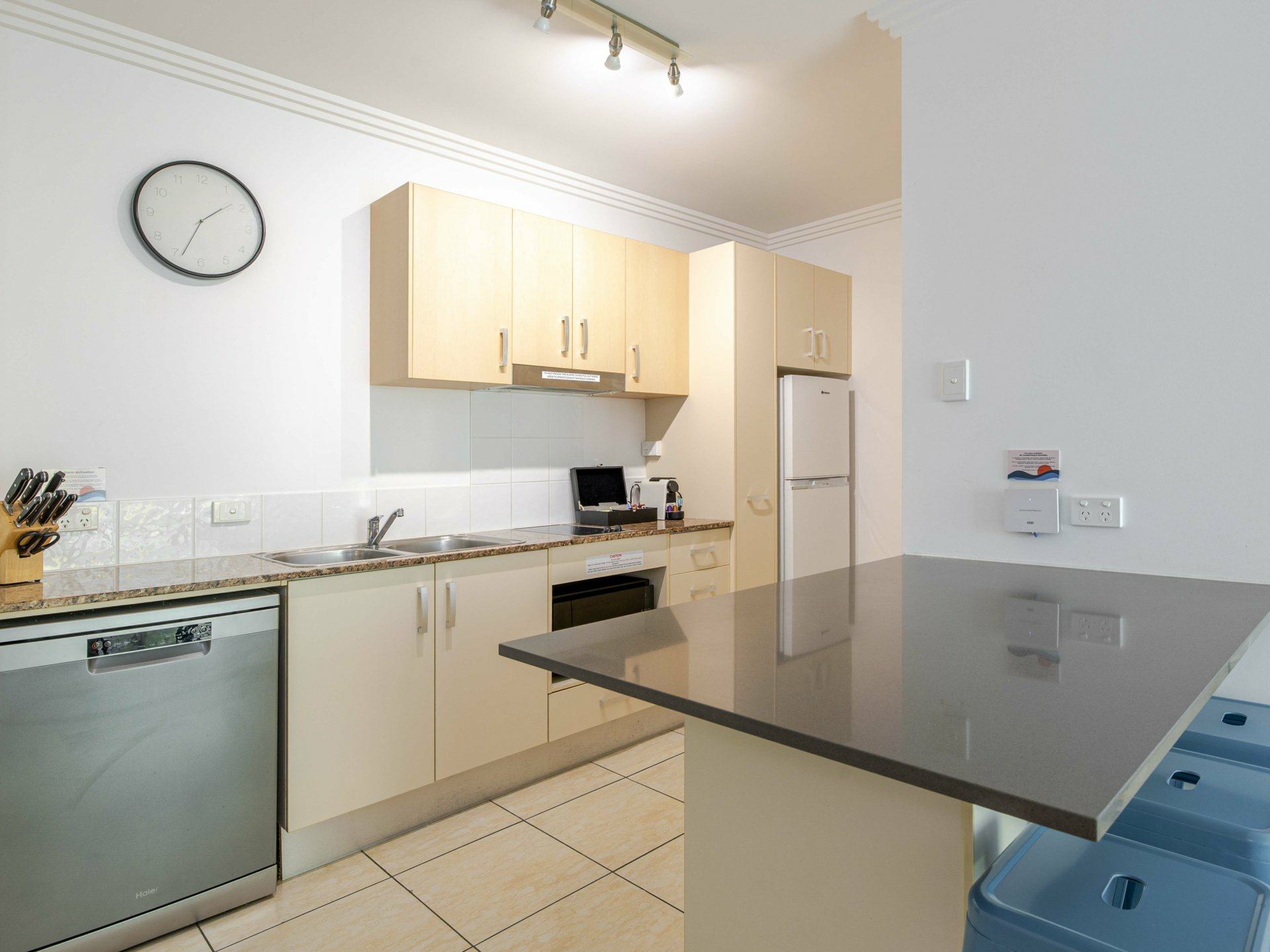 29/10-12 Owen Street — photo 15 of 25