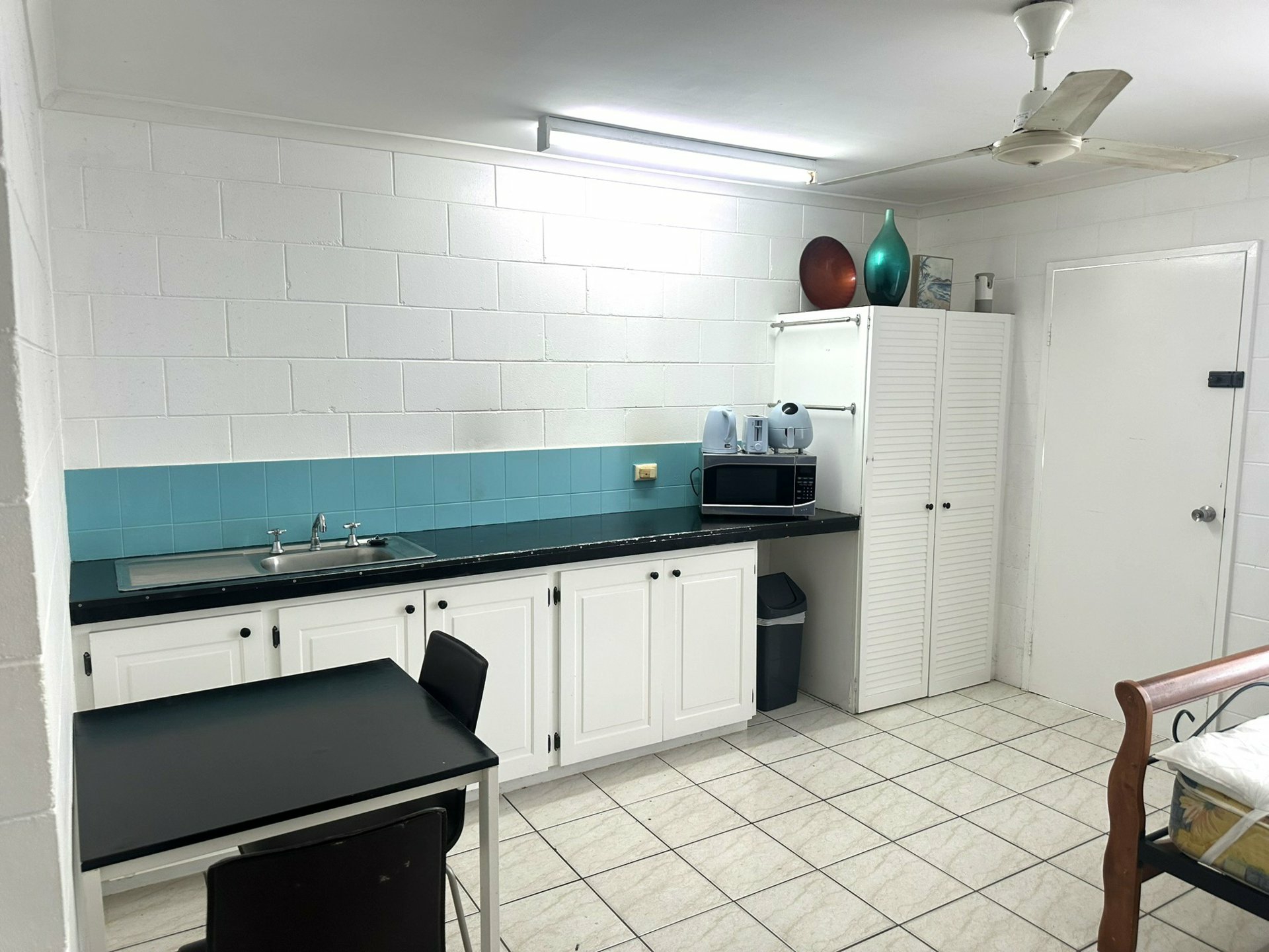 14 Triton Lodge/4 Triton Crescent — photo 7 of 12