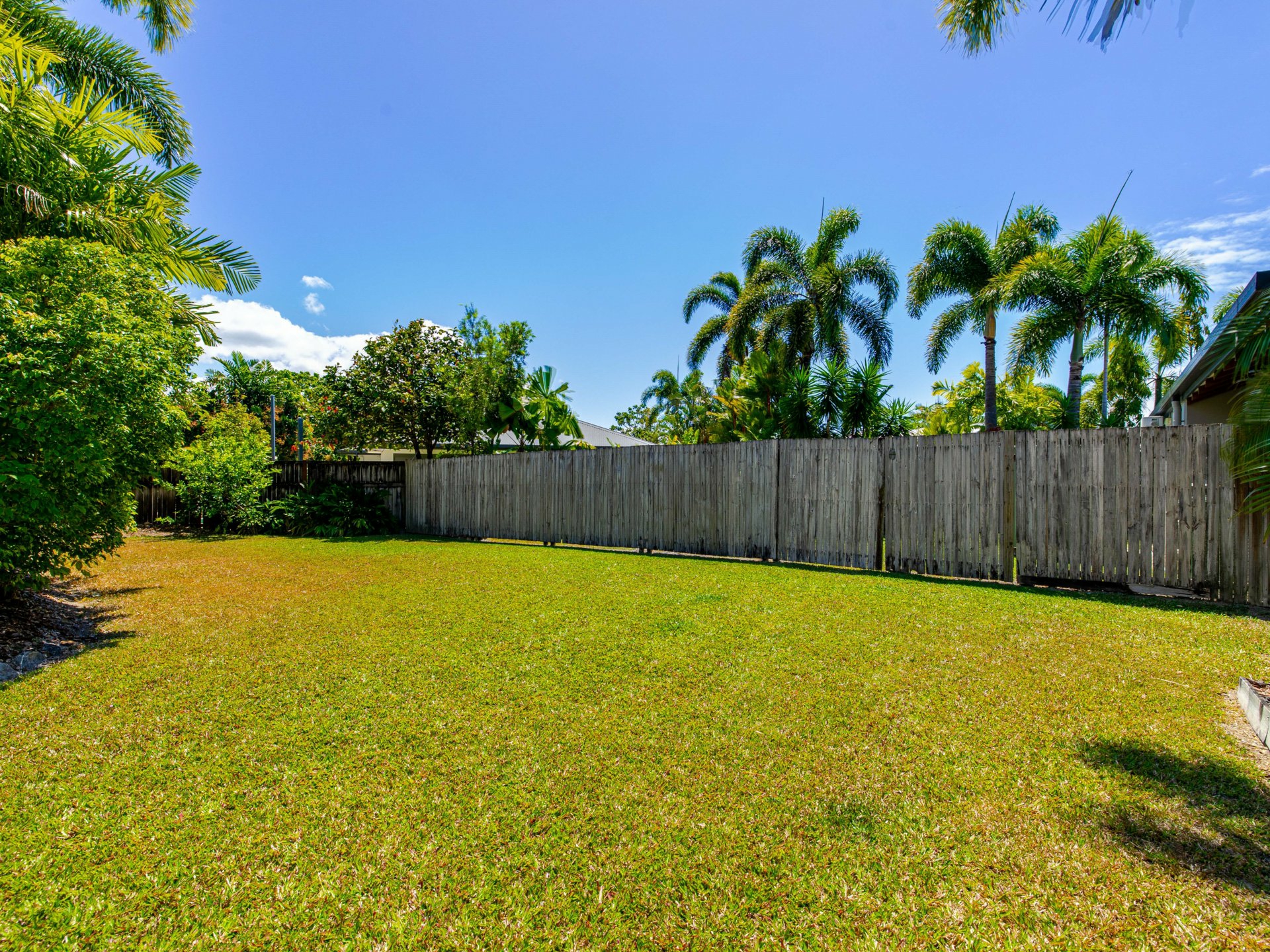 11 Corella Street — photo 7 of 23