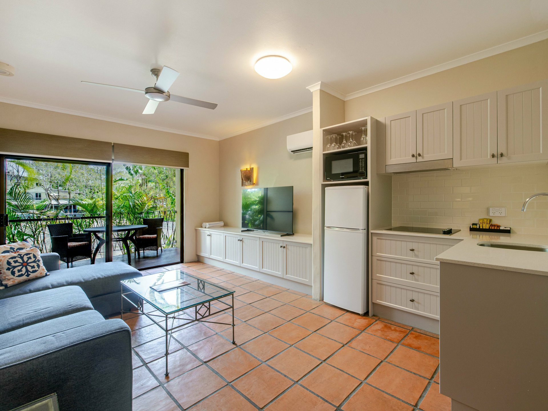 20 Villa San Michele/41 Macrossan Street — photo 2 of 16