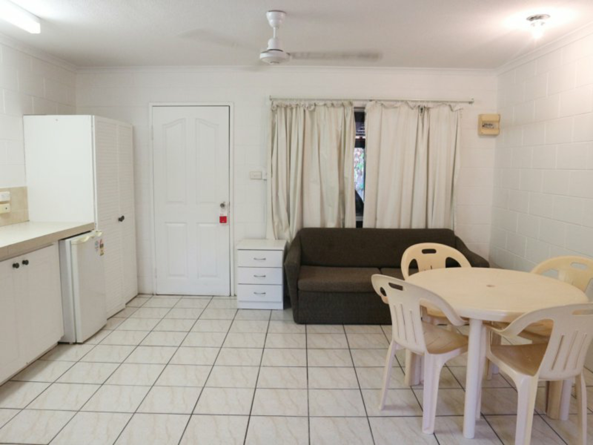 2 Triton Lodge/4 Triton Crescent — photo 7 of 12
