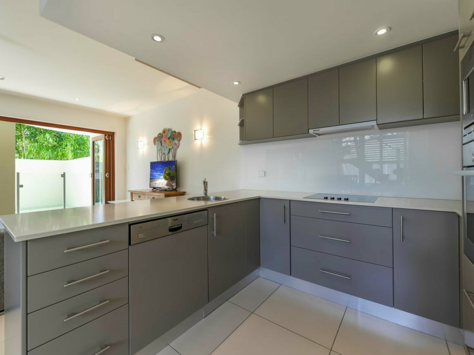 2/21 Langley Road — photo 5 of 16