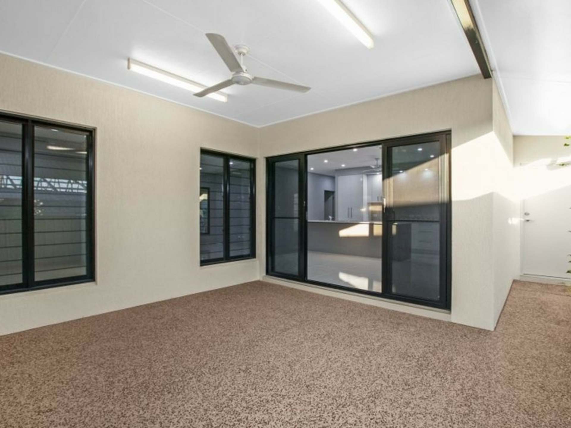 15 Heathcock Street, DURACK