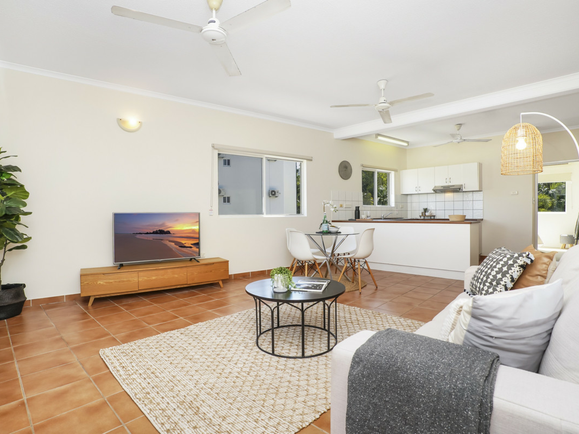 7/11 Chong Wee Avenue, WOOLNER