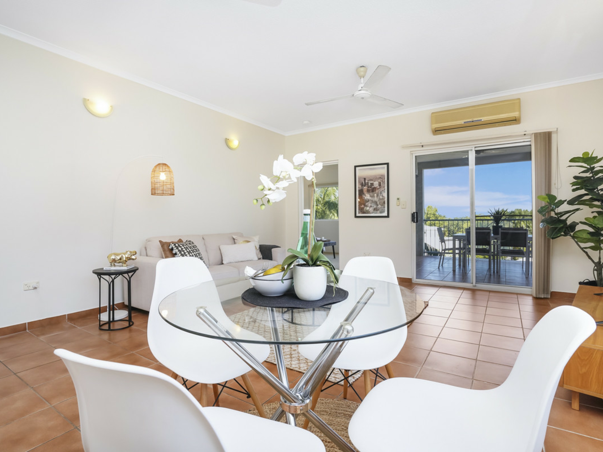7/11 Chong Wee Avenue, WOOLNER