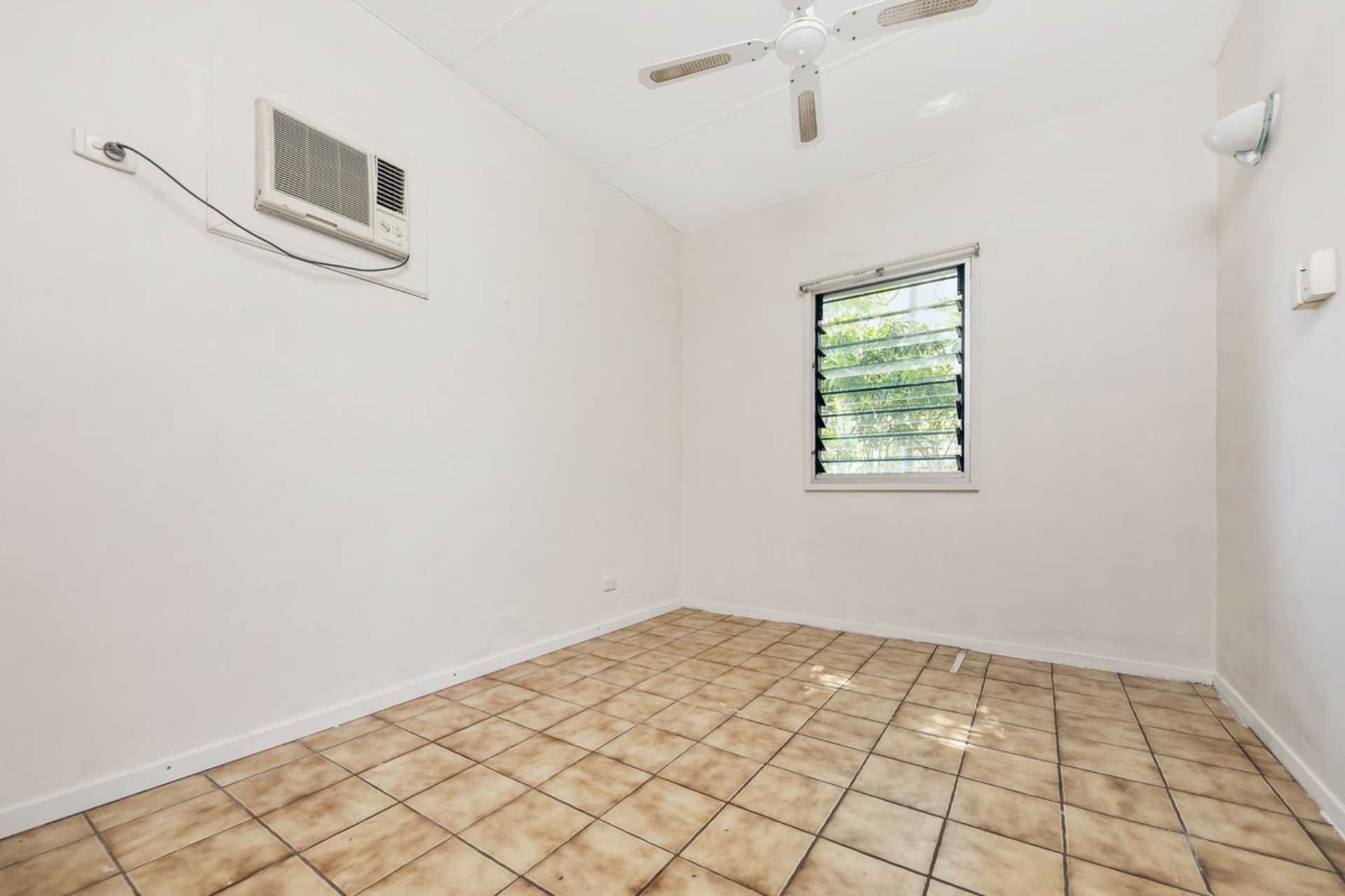 30 Greenwood Crescent, MOIL