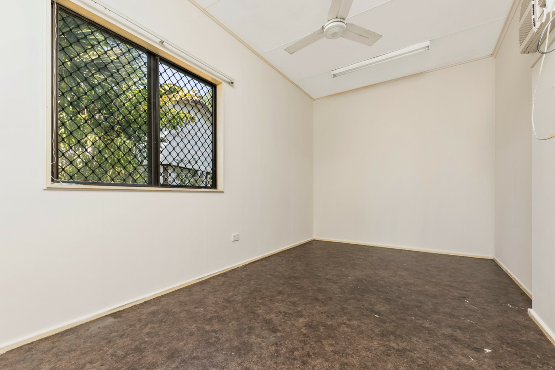 30 Greenwood Crescent, MOIL