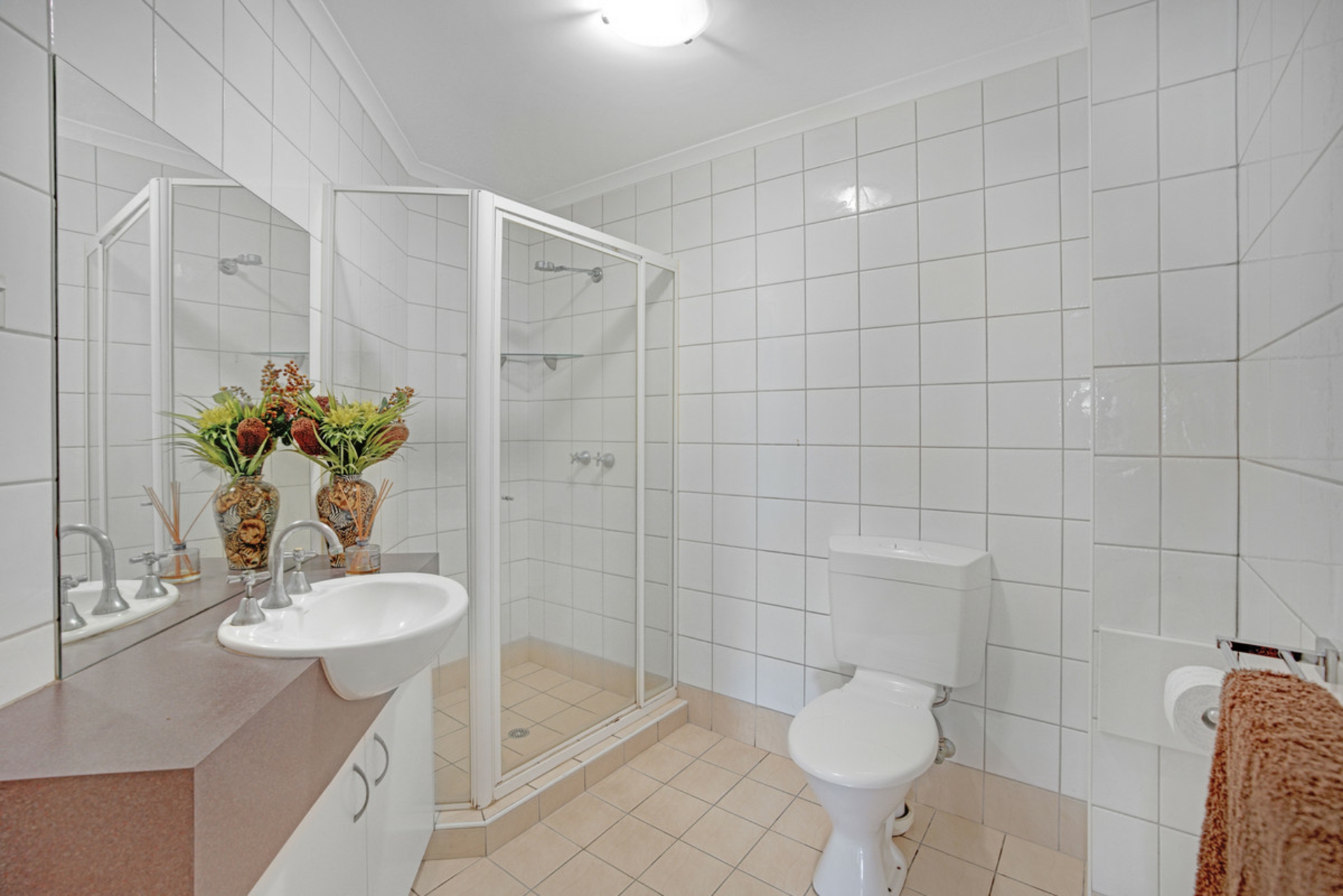 2/7 Dinah Court, STUART PARK