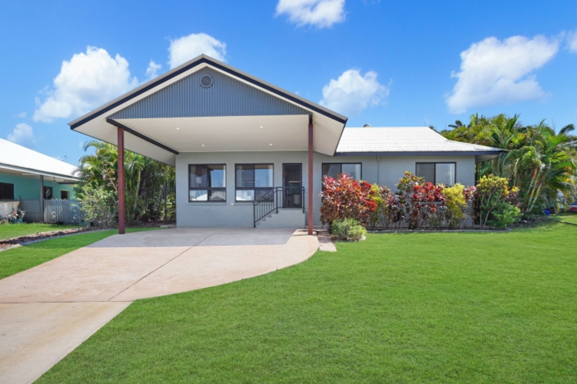 32 Catt Crescent, Farrar
