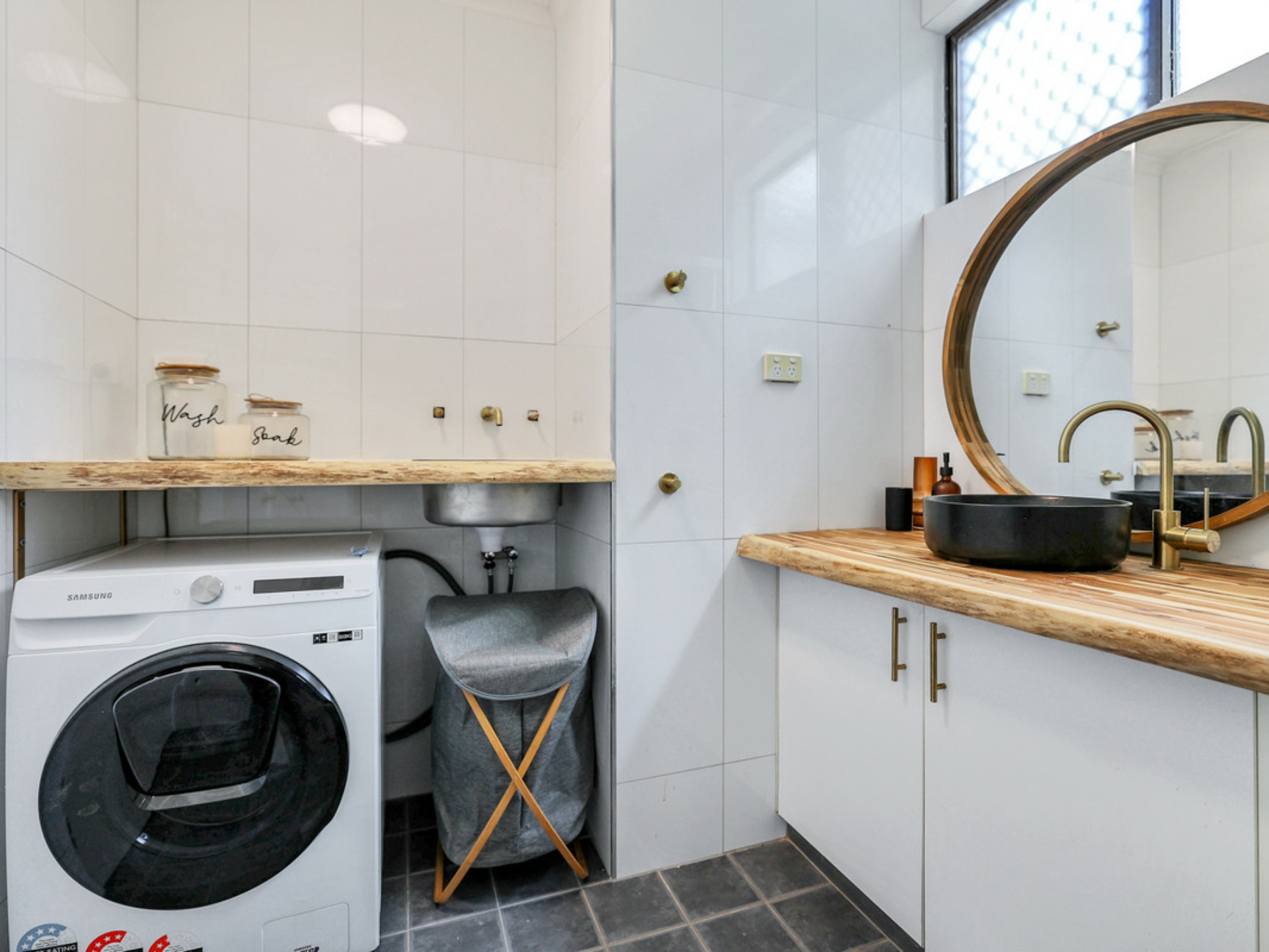 4/12 Gotham Street, LEANYER