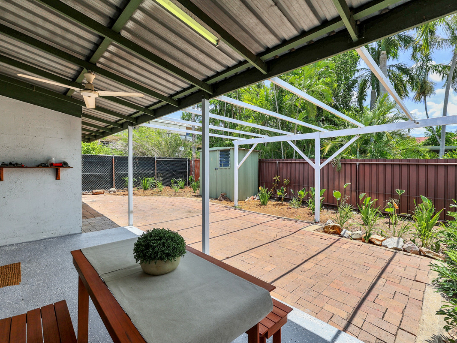 4/12 Gotham Street, LEANYER