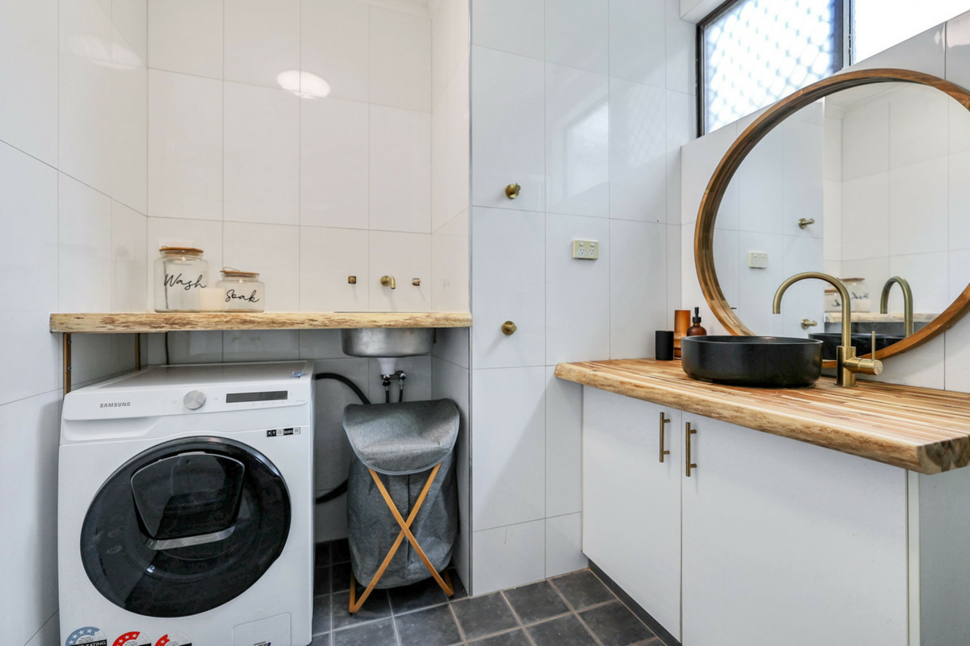 4/12 Gotham Street, LEANYER