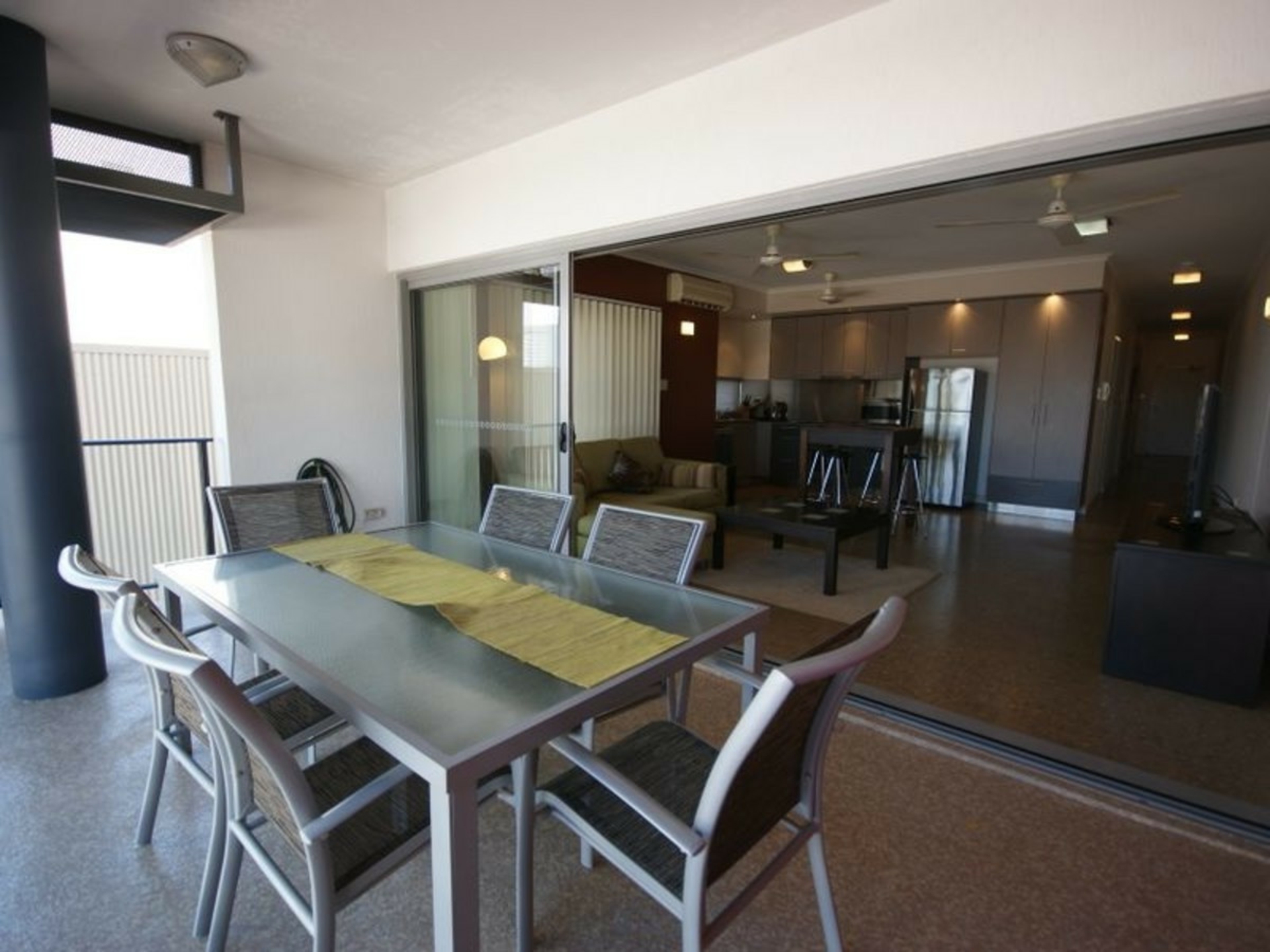8/30 Cavenagh Street, DARWIN CITY