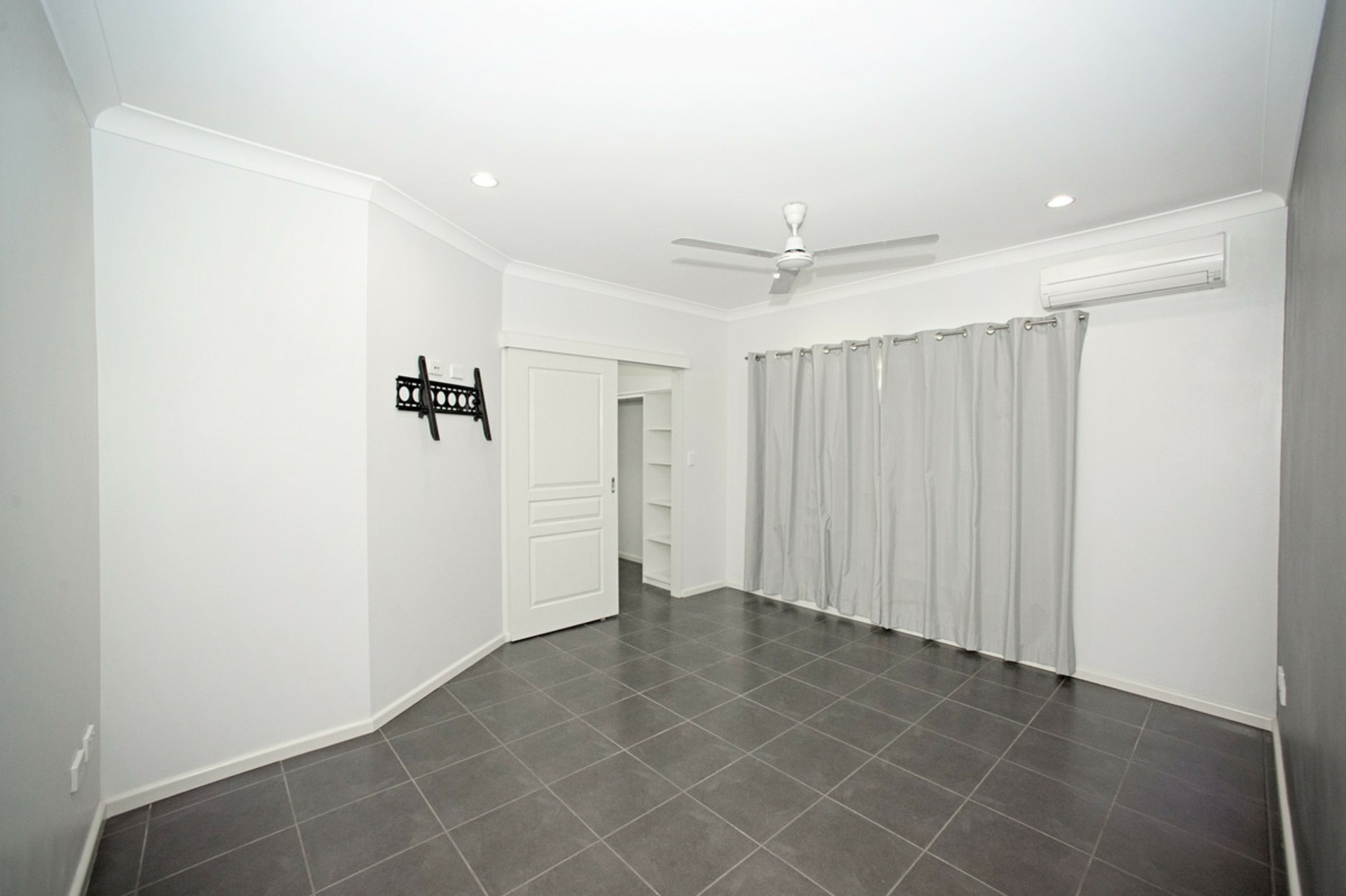 240 Farrar Boulevard, JOHNSTON