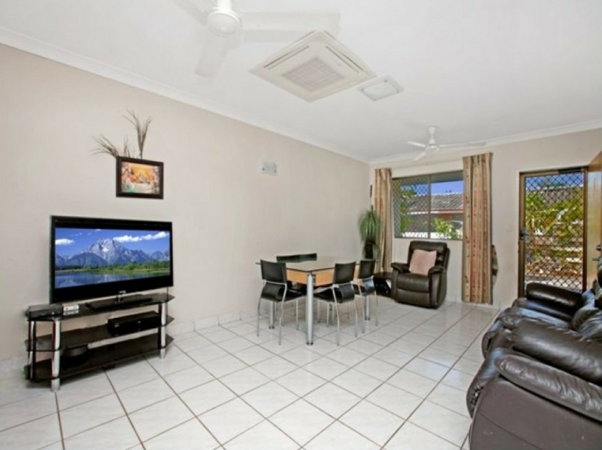 1/37 Ellengowan Drive, BRINKIN