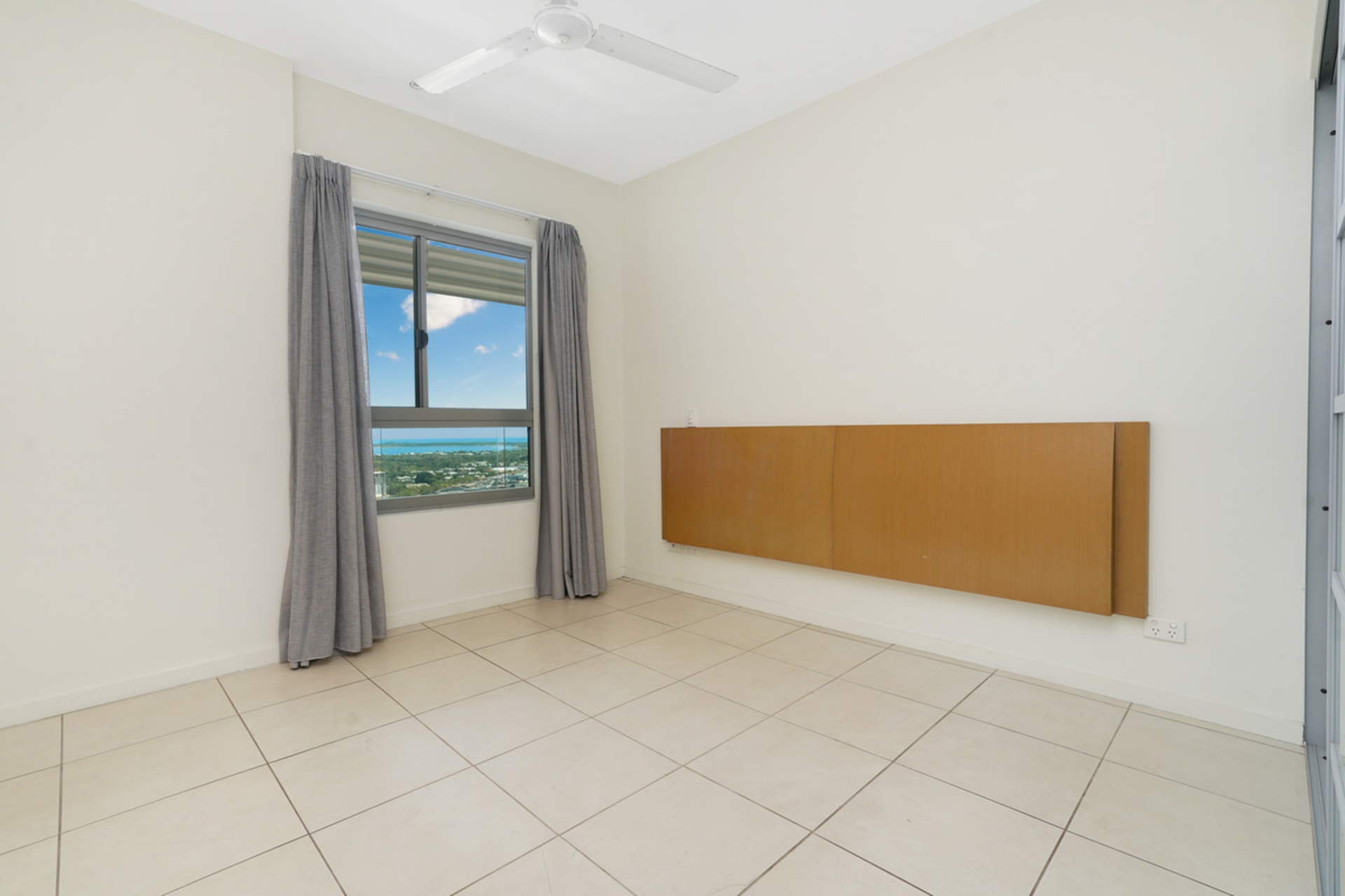 2703/43E Knuckey Street, DARWIN CITY