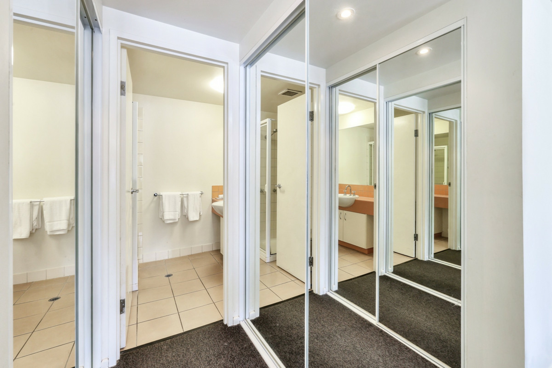 2031/55 Cavenagh Street — photo 8 of 13