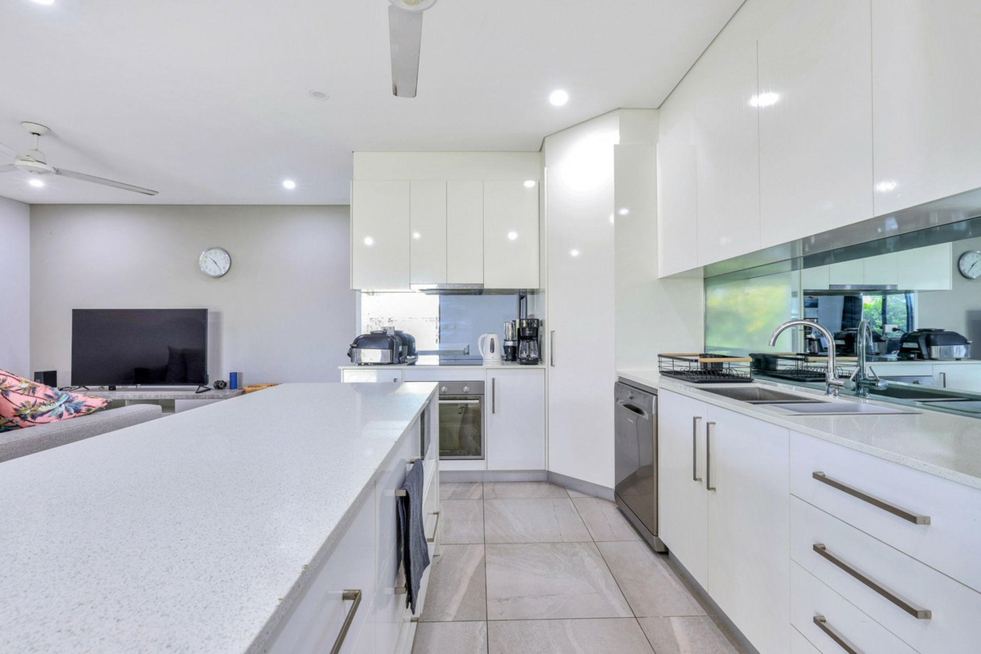 27 King Street, DURACK