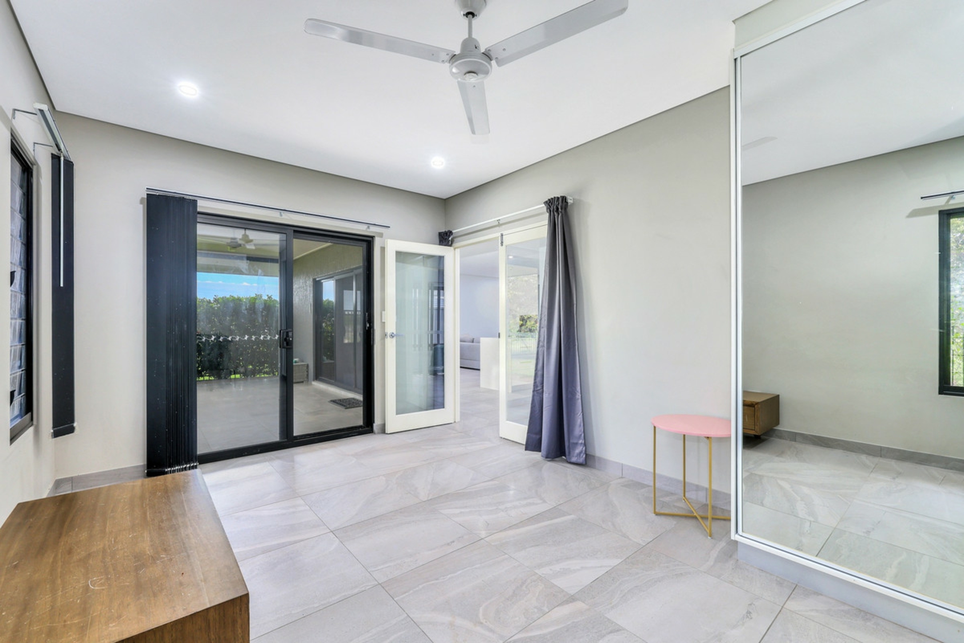 27 King Street, DURACK