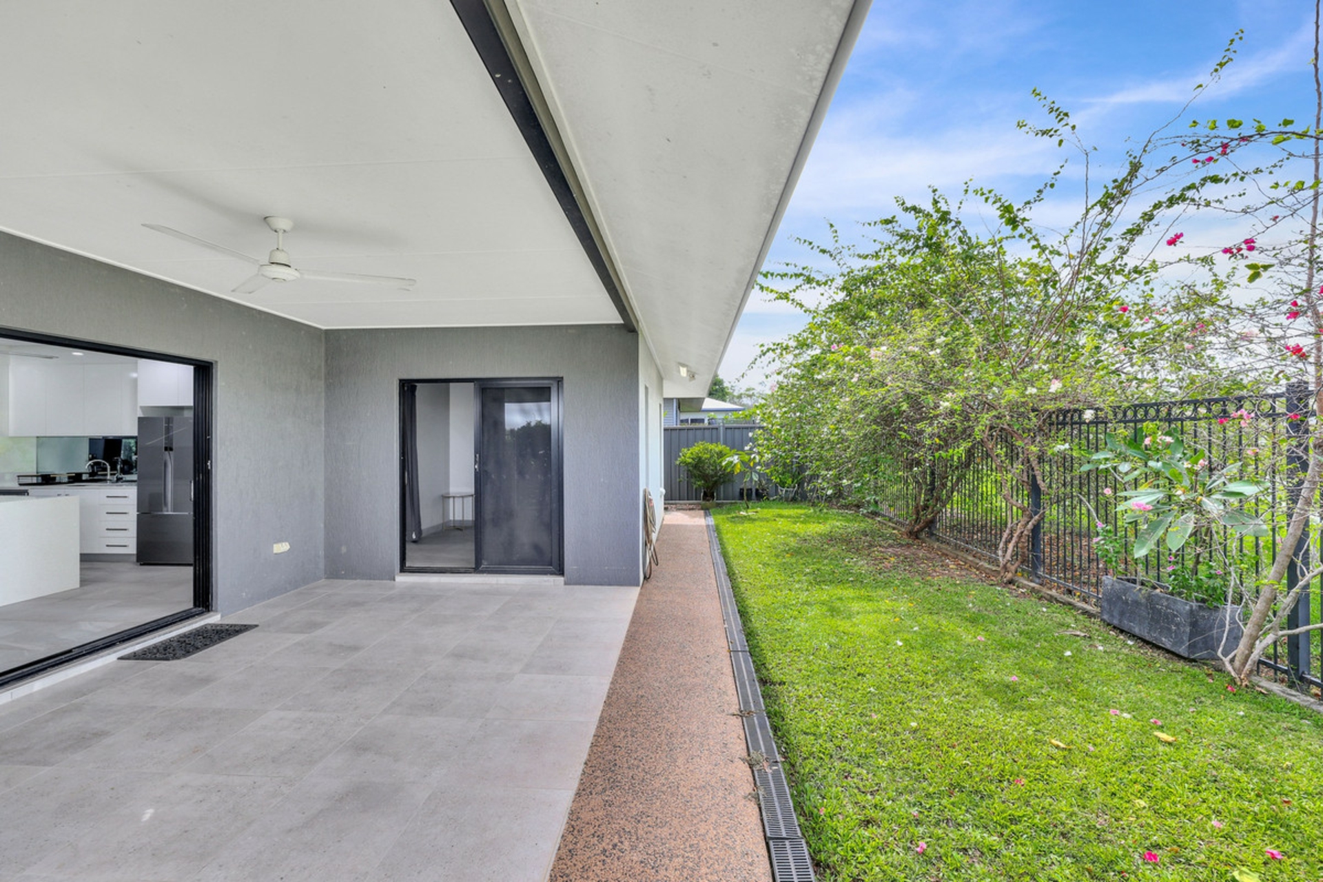 27 King Street, DURACK