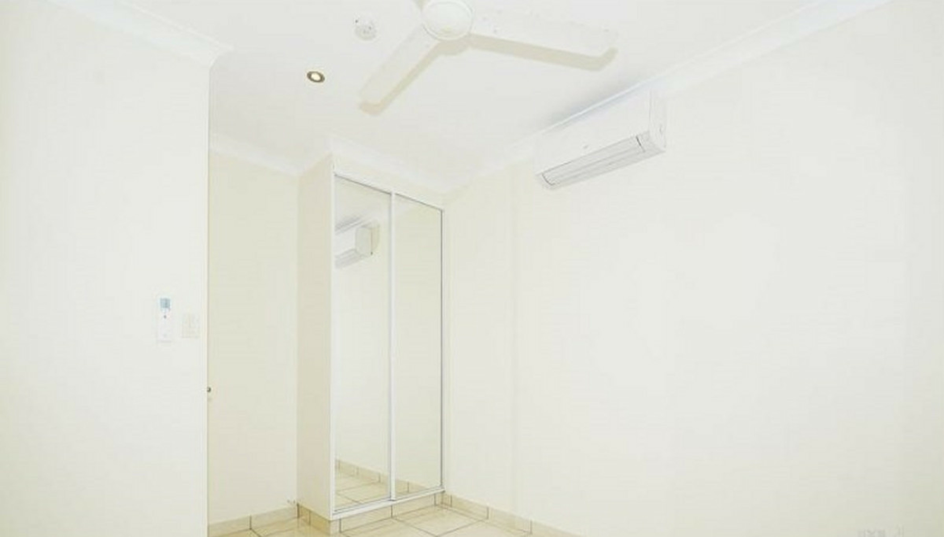5/8 Annear Crt, STUART PARK