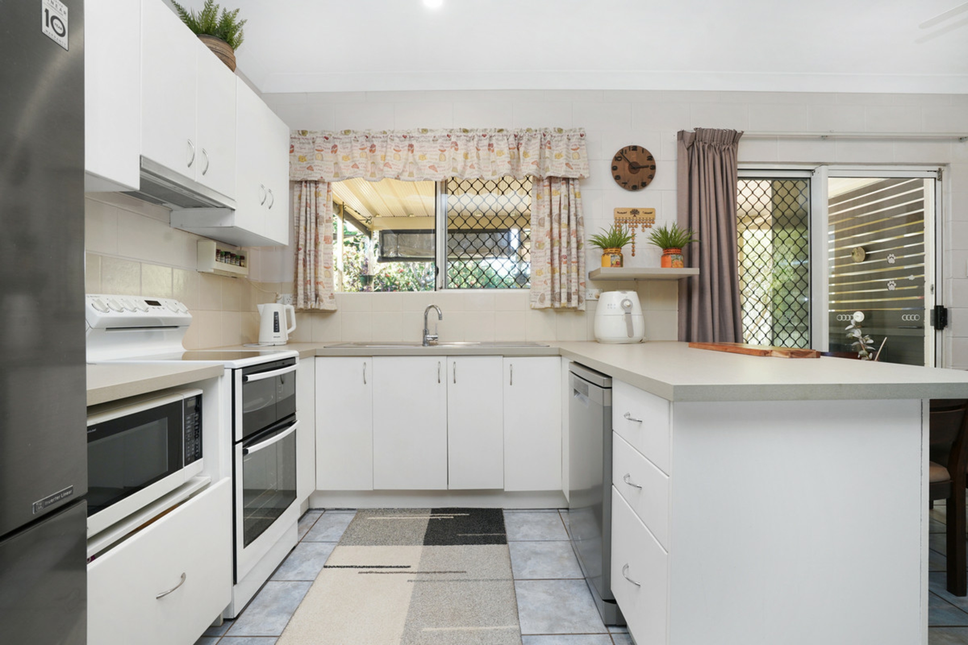 14 Connaught Court, BAKEWELL