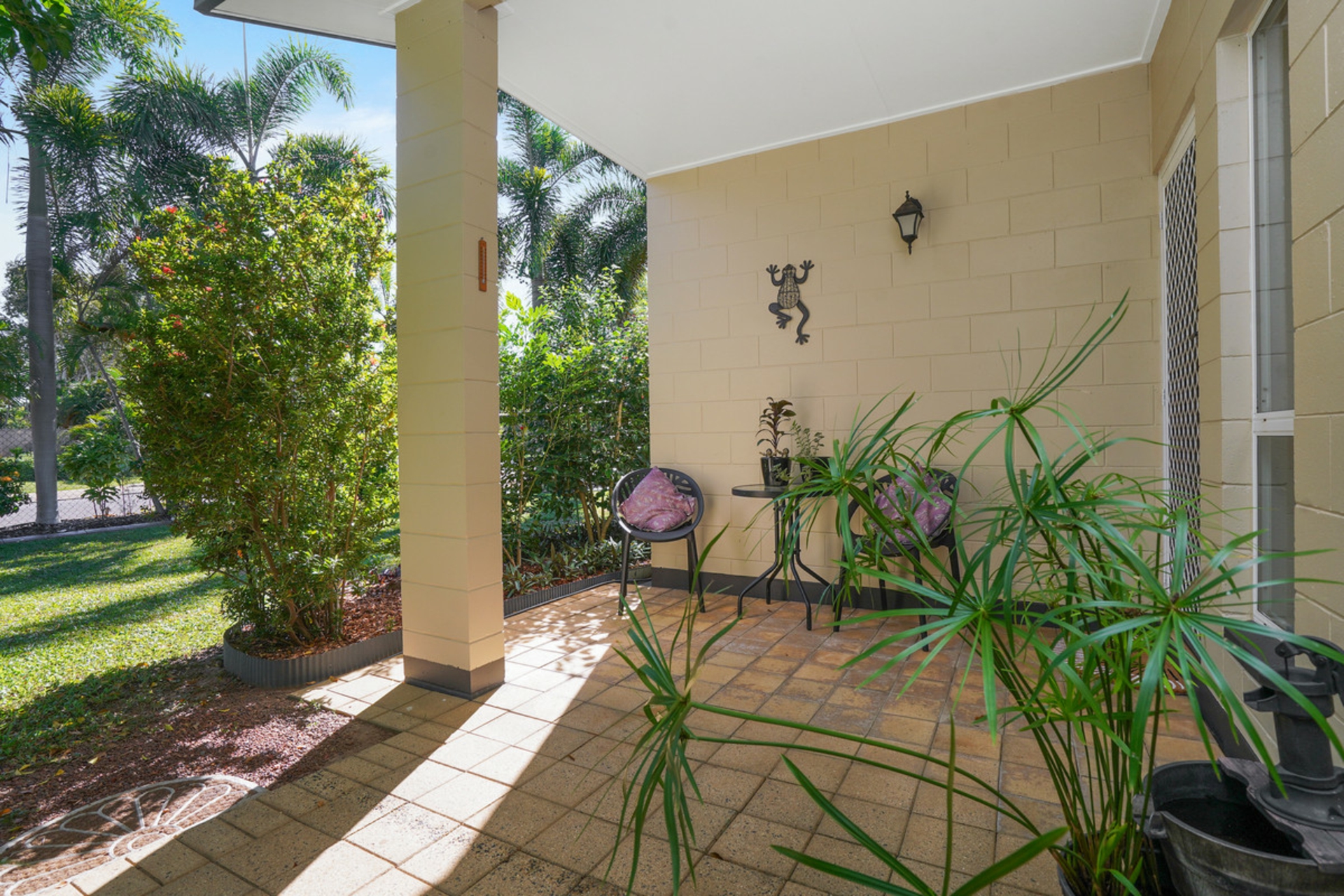 14 Connaught Court, BAKEWELL
