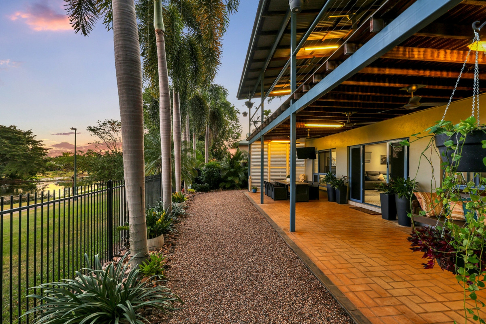 13 Crown Court, DURACK