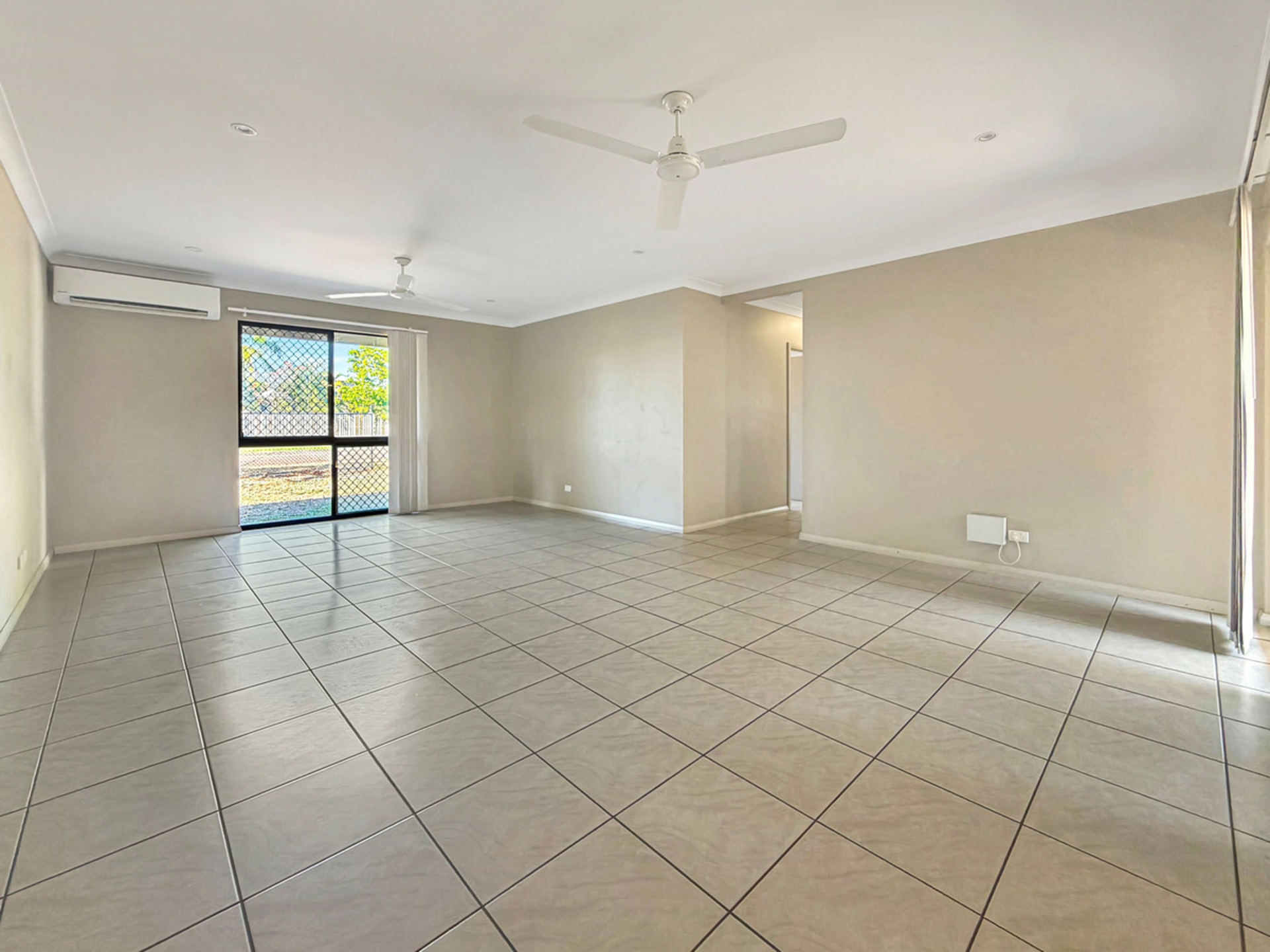 1 McAuley Street — photo 4 of 9