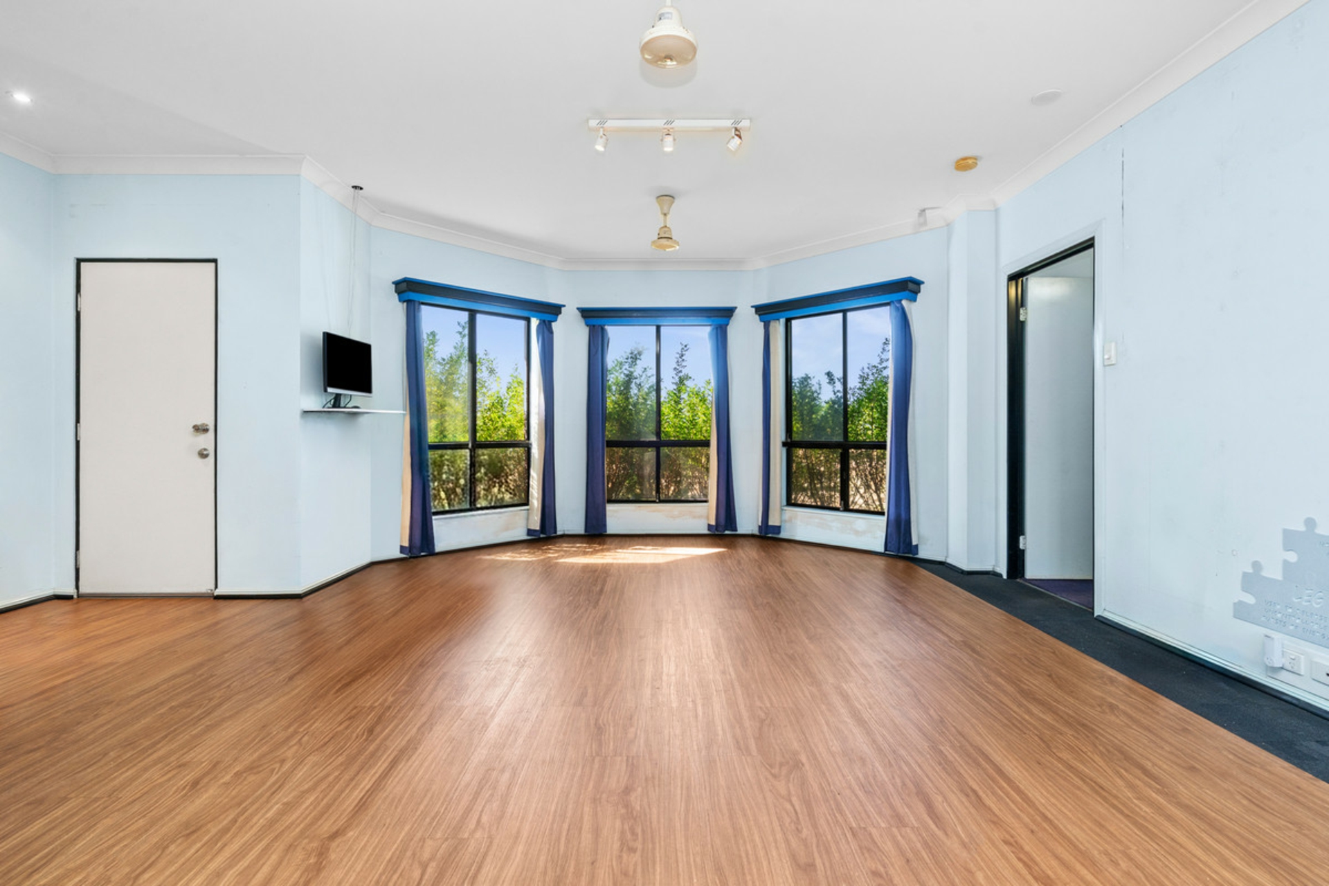 59 Hutchison Terrace — photo 3 of 16