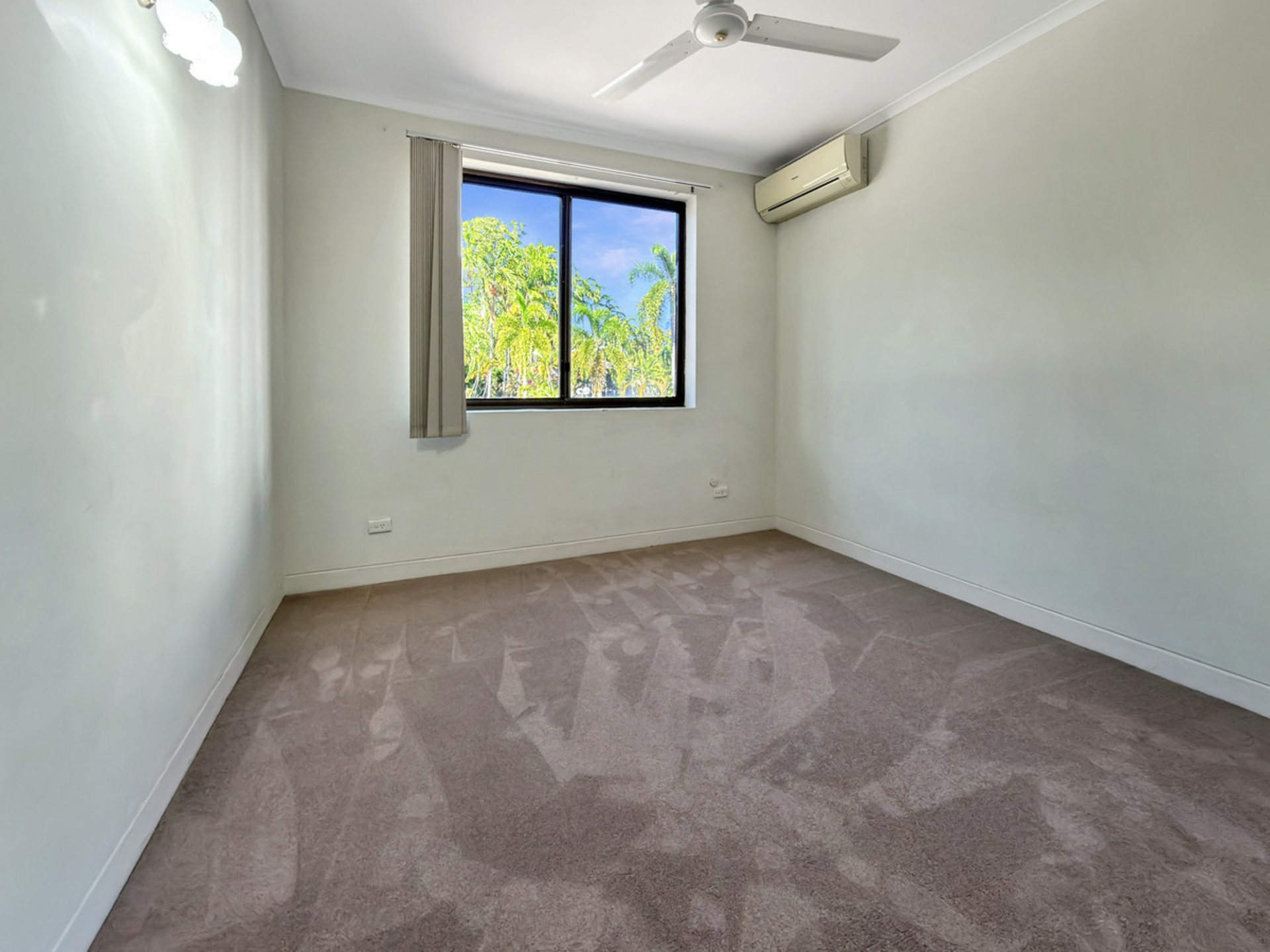 9/278 Casuarina Drive — photo 7 of 9