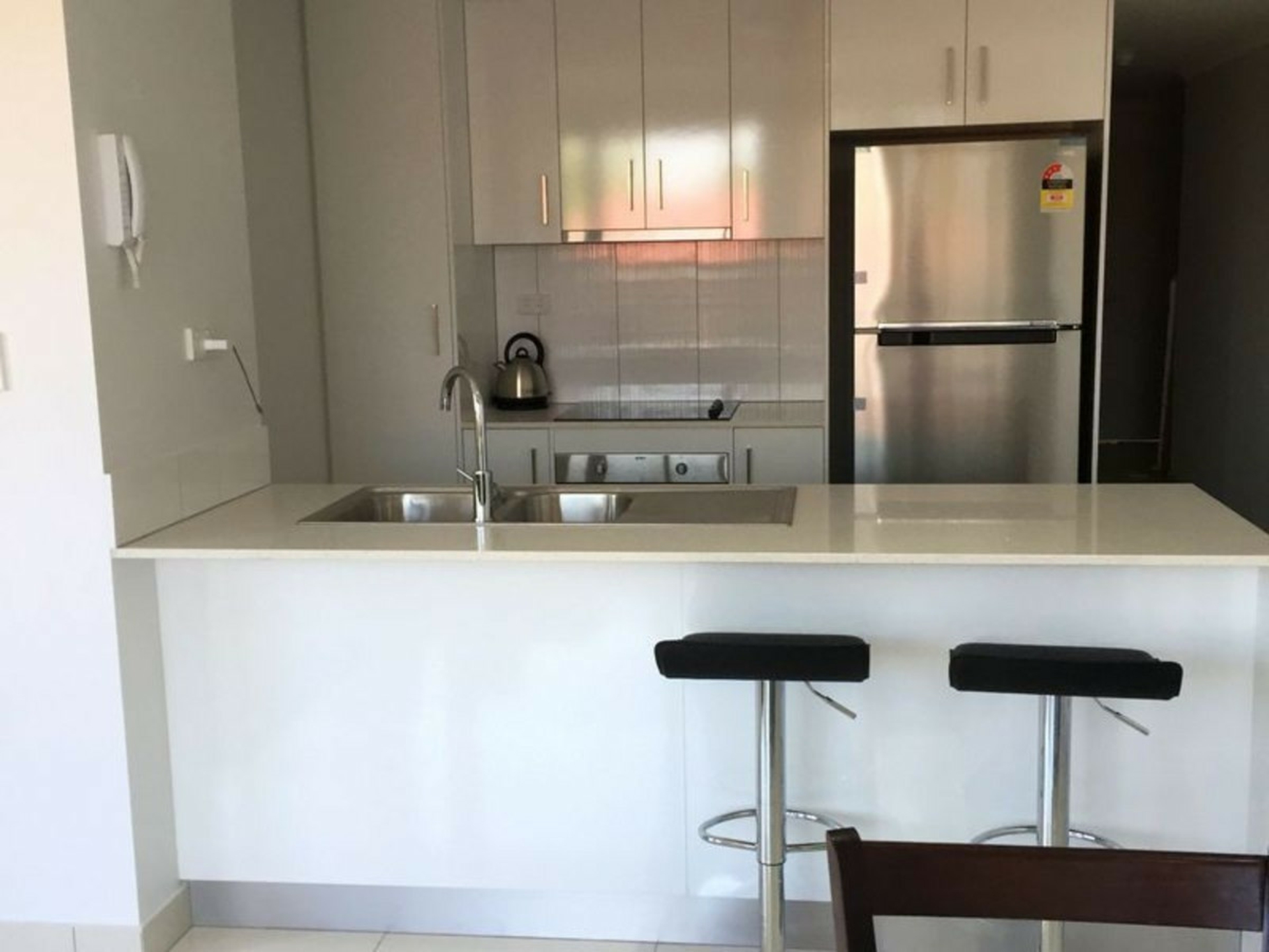 205/6 Finniss Street — photo 8 of 11