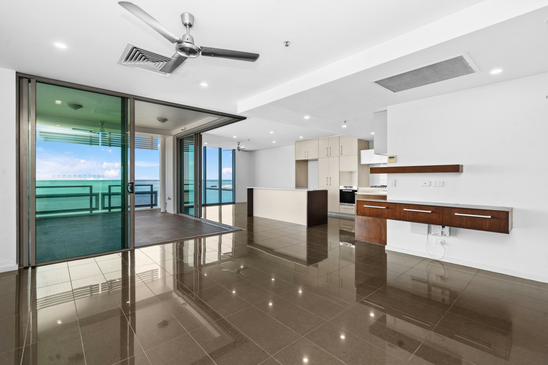 433/130 Esplanade — photo from LJ Hooker Darwin