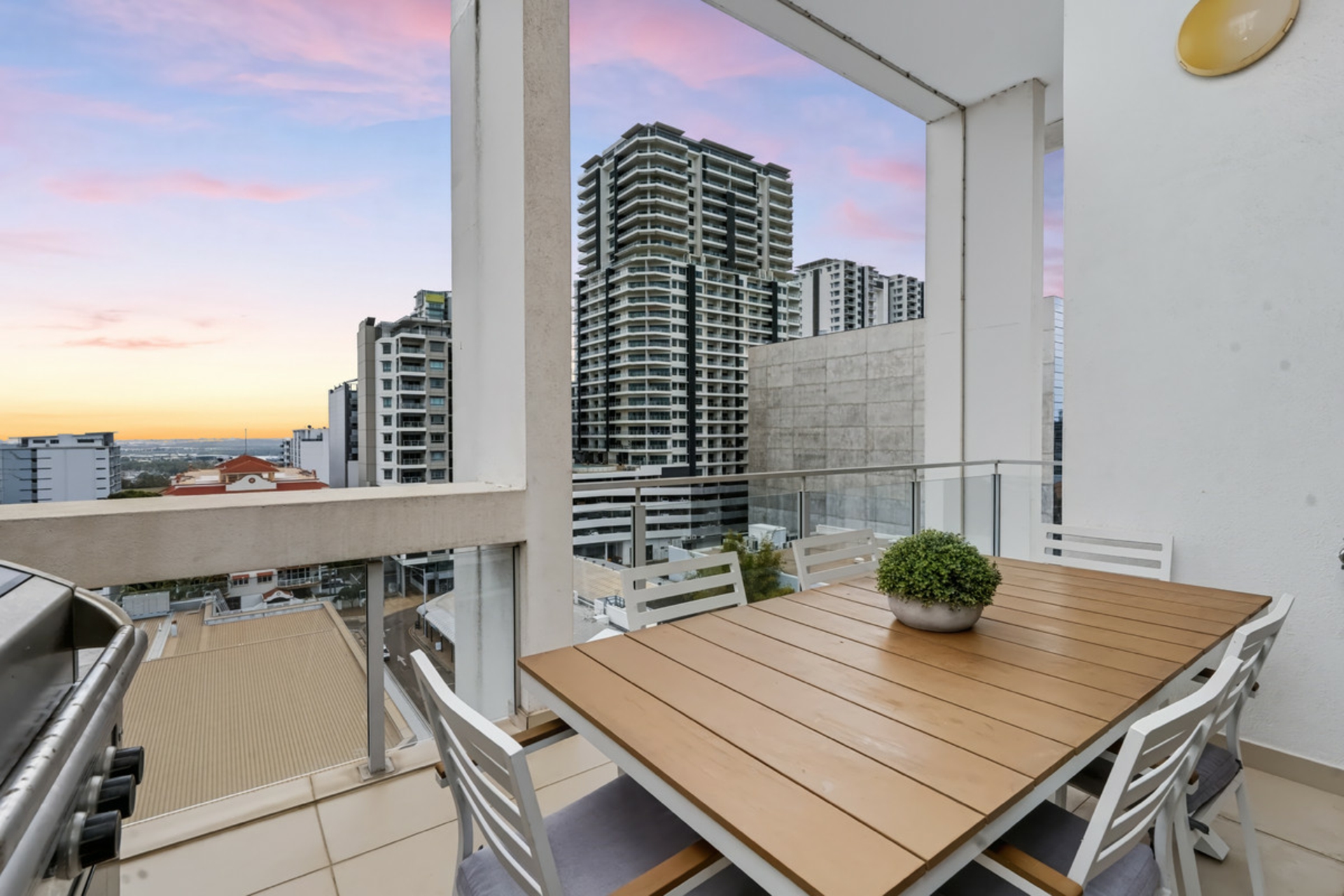 67/39 Cavenagh Street — photo 4 of 22