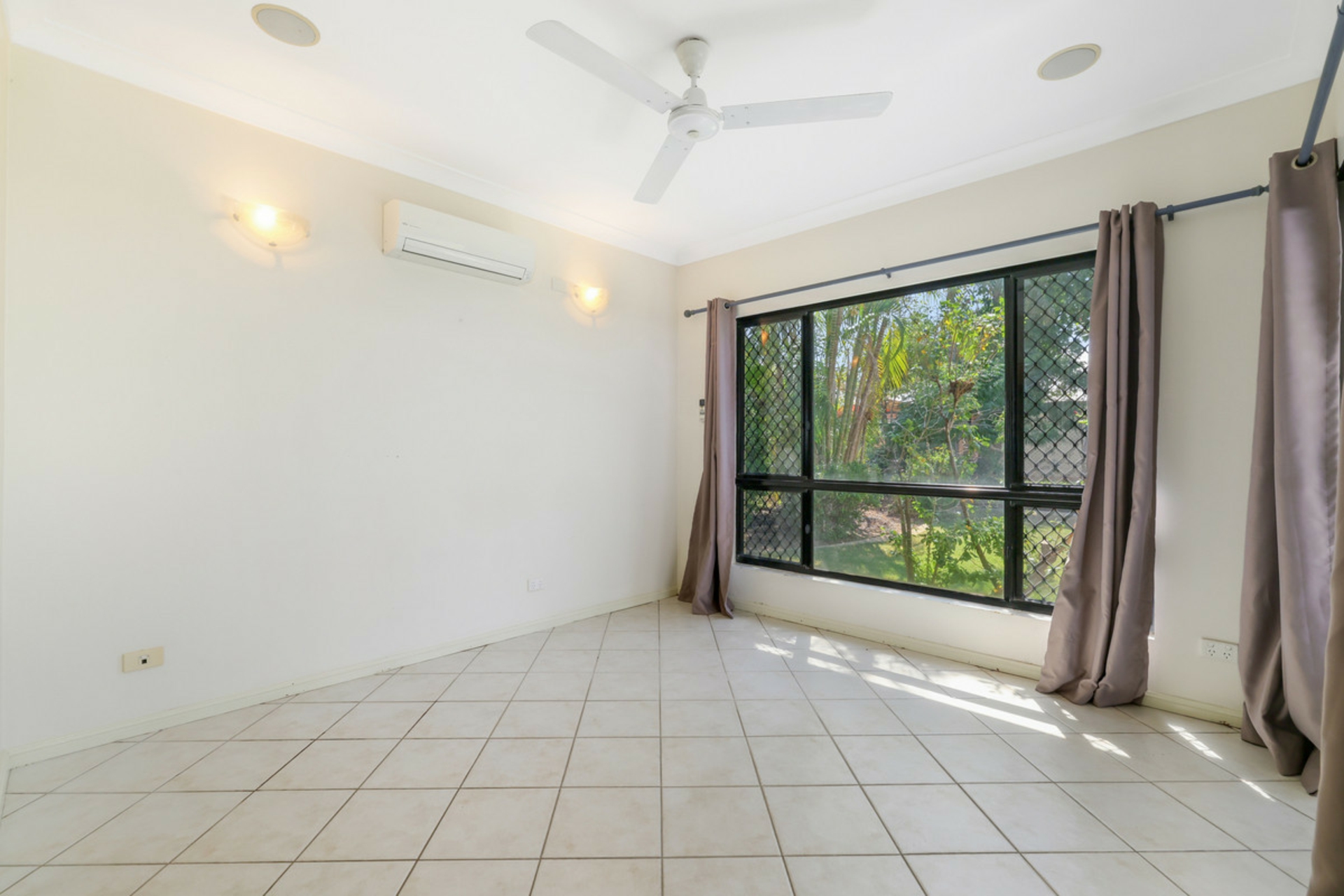 18 Macadam Place — photo 8 of 19