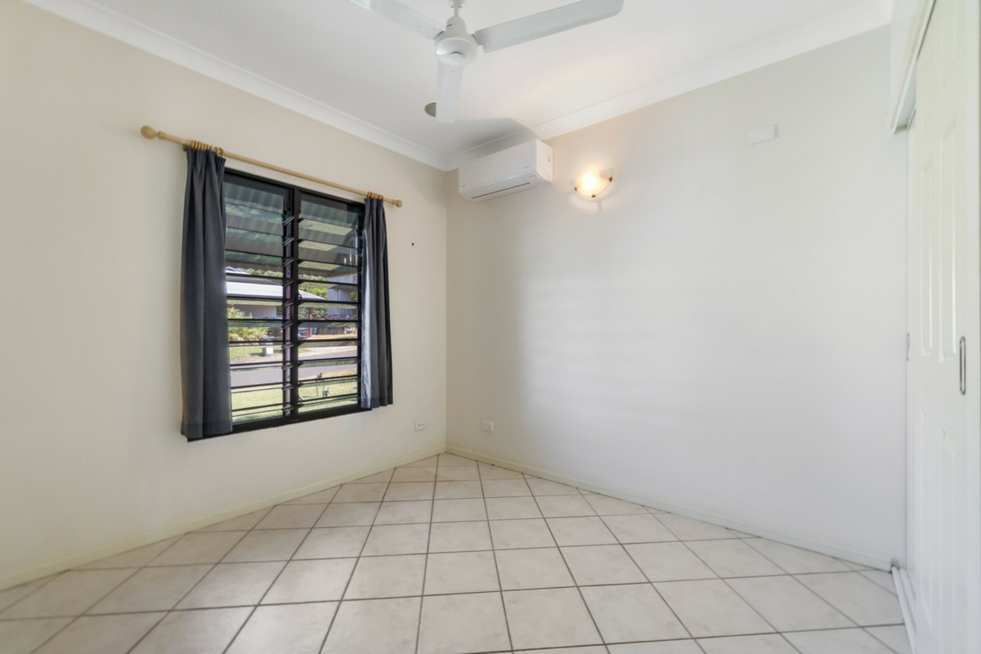 18 Macadam Place — photo 12 of 19