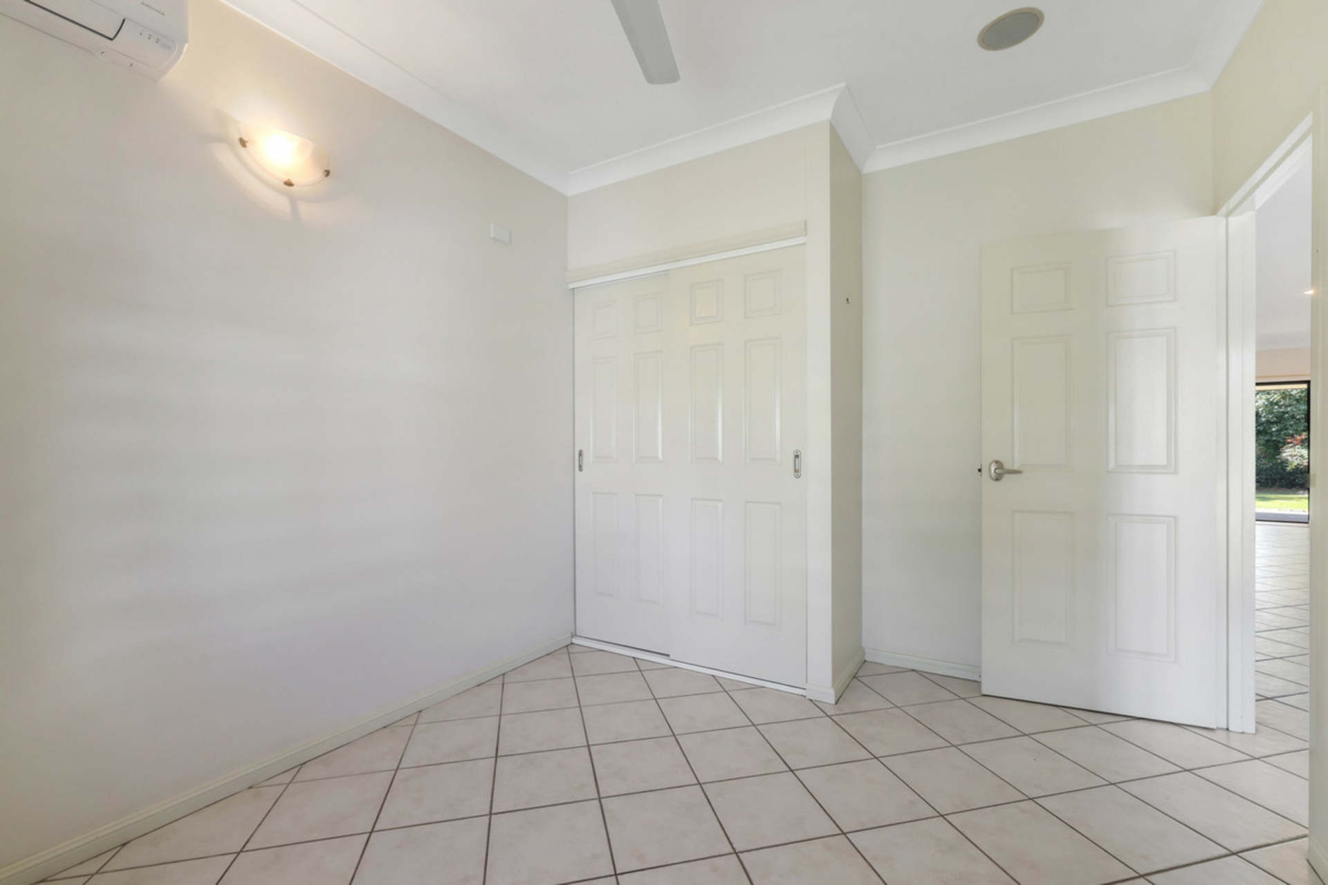 18 Macadam Place — photo 13 of 19