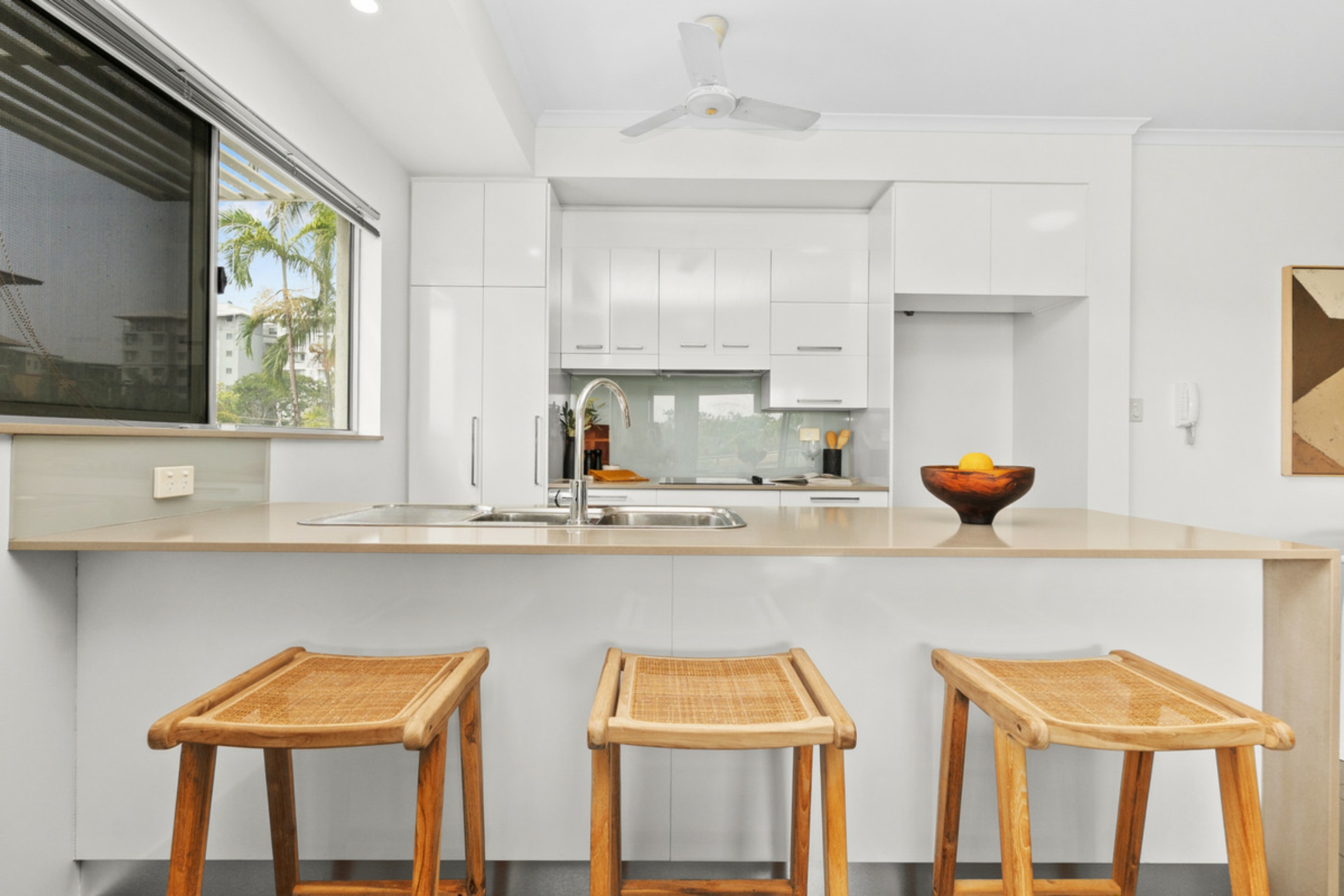 101B/2 Mauna Loa Street — photo 3 of 29