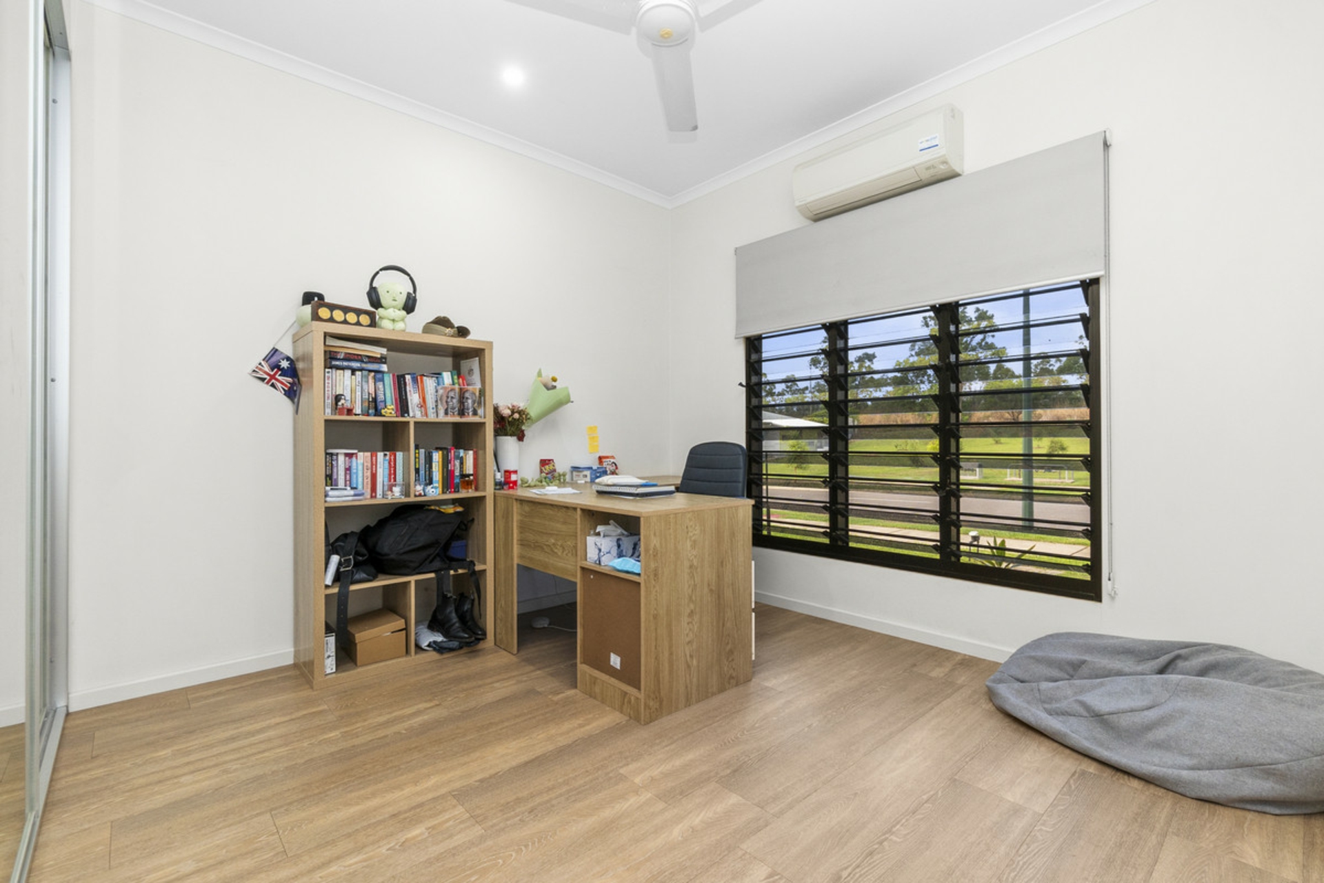 11 King Street — photo 15 of 23