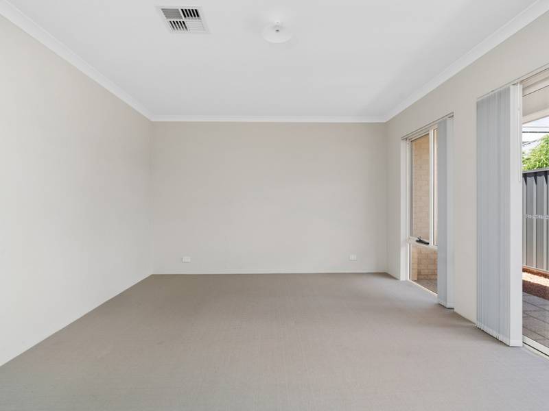 4 Tringa Rise, EAST CANNINGTON