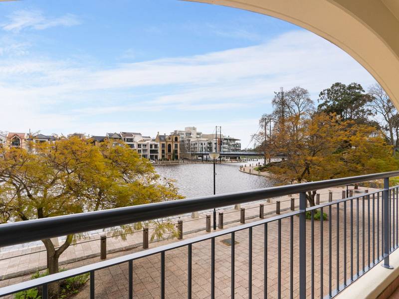 25/20 Royal Street, EAST PERTH