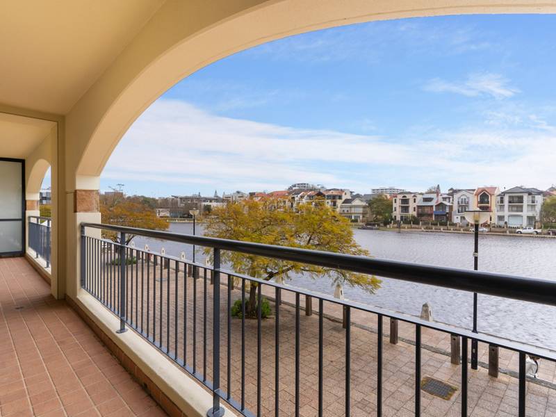 25/20 Royal Street, EAST PERTH