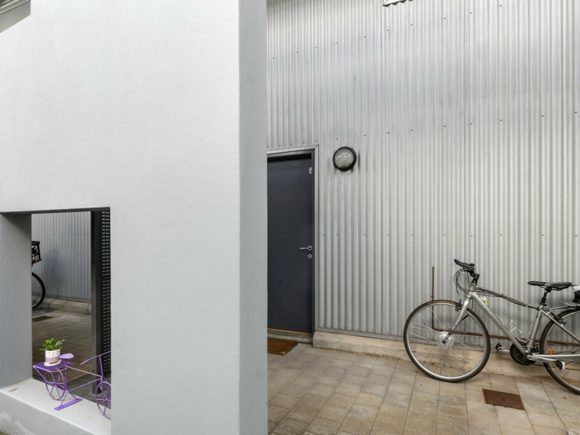 8 Little Brown Street, EAST PERTH