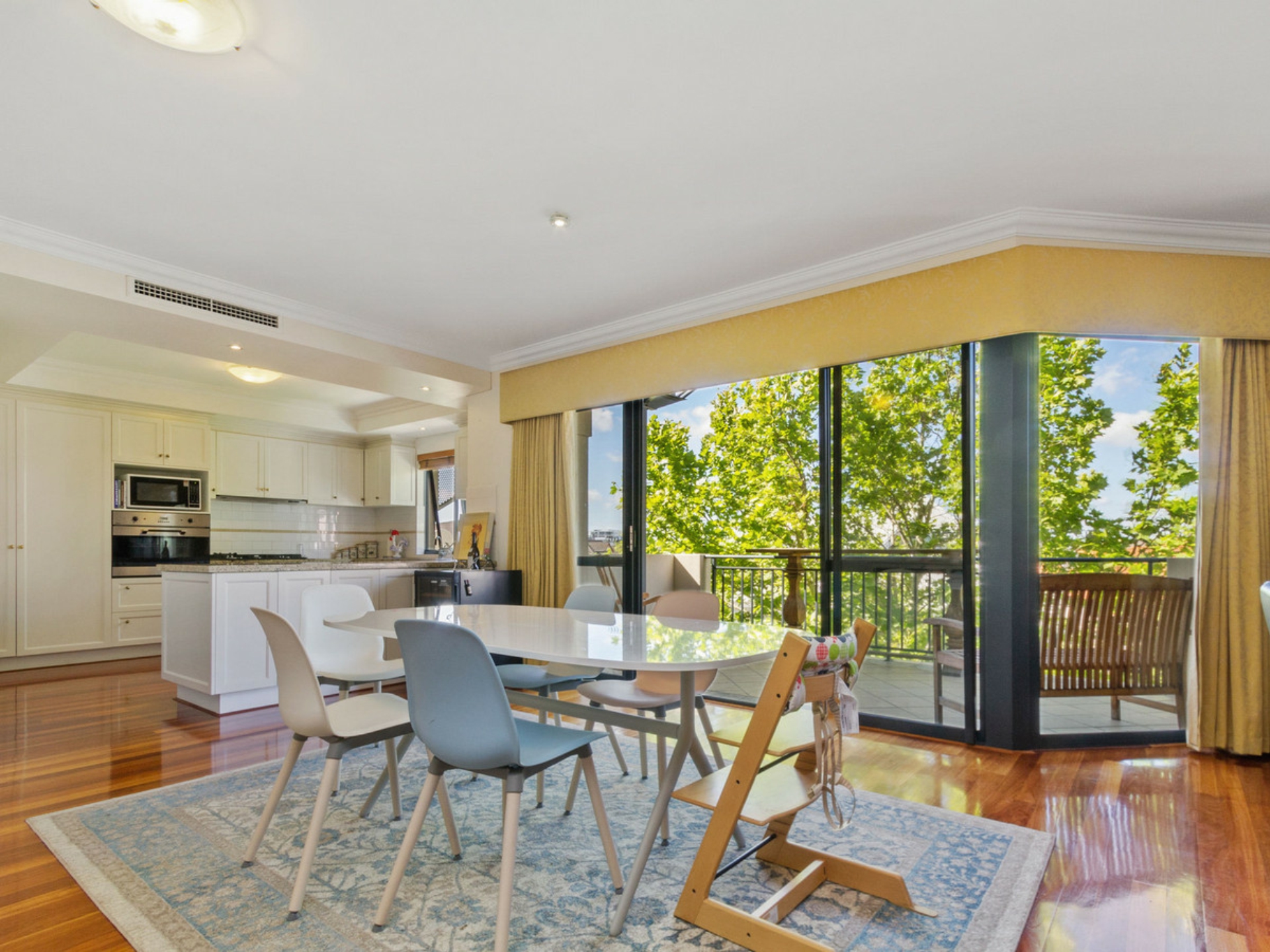 10/35 Haig Park Circle, EAST PERTH
