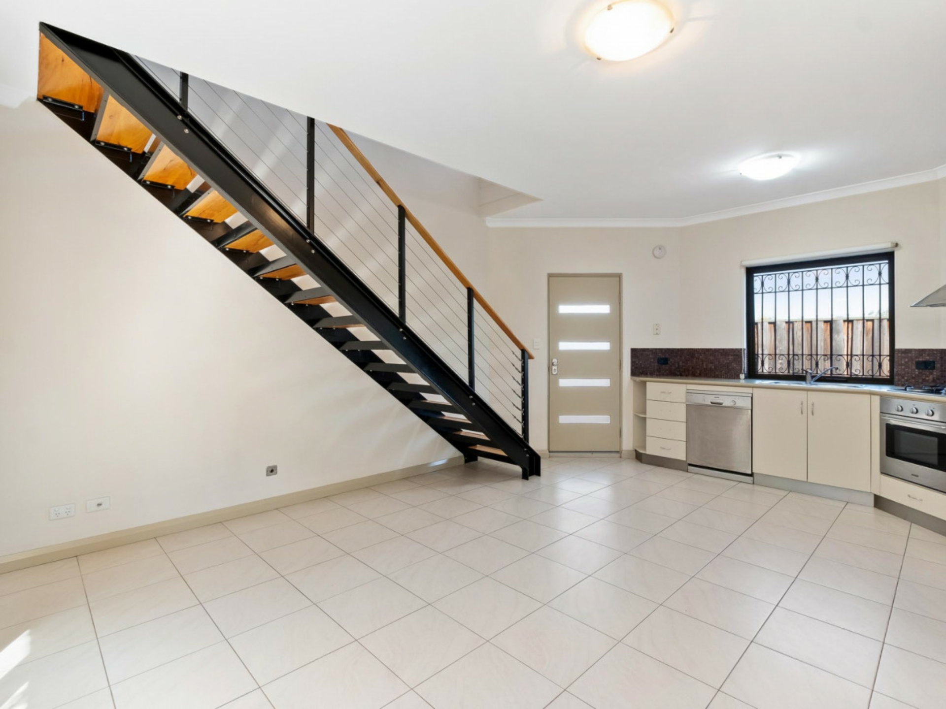 2/435 Charles Street, NORTH PERTH