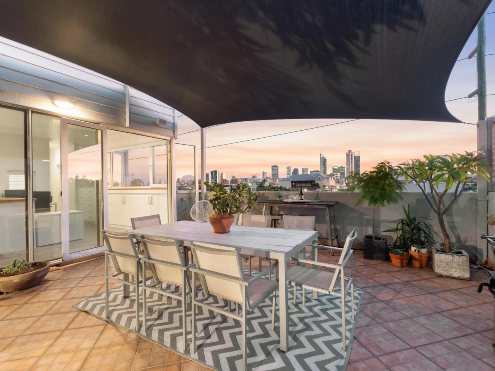 247 Lake Street, PERTH