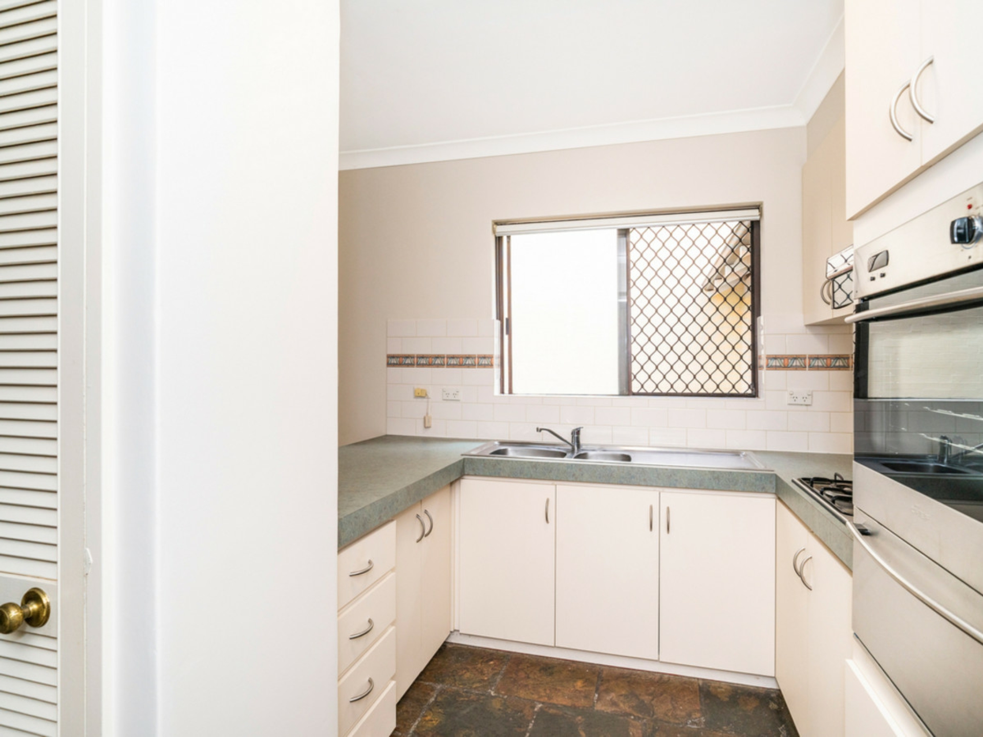 12/57-59 Third Avenue, MOUNT LAWLEY