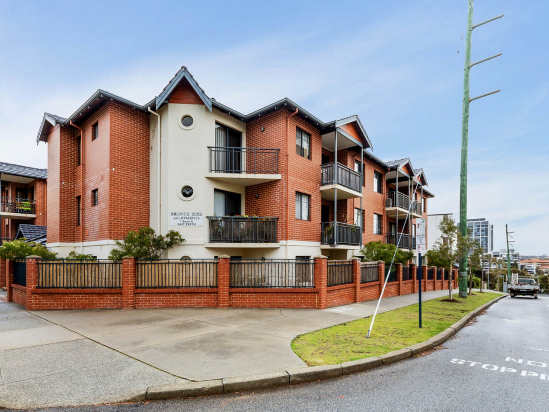 23/7 Bronte Street, EAST PERTH